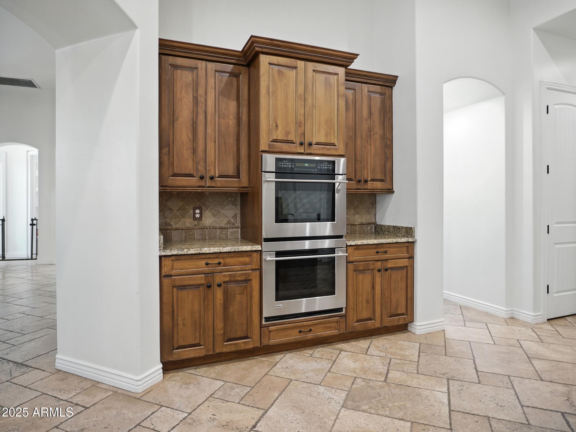 Chandler, Arizona, 85249, United States, 7 Bedrooms Bedrooms, ,8 BathroomsBathrooms,Residential,For Sale,1986072