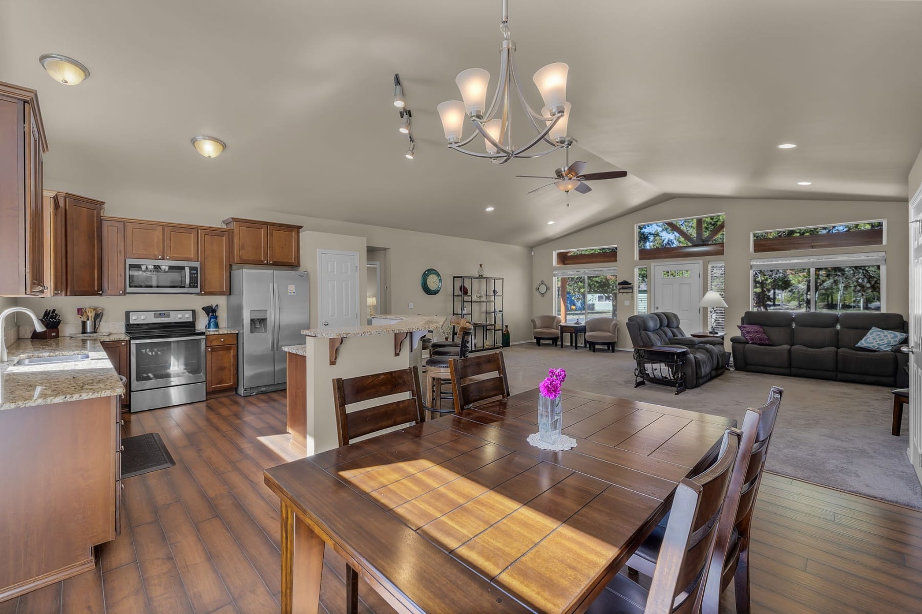  16171 South Drive La Pine, OR 97739 - 物件實景