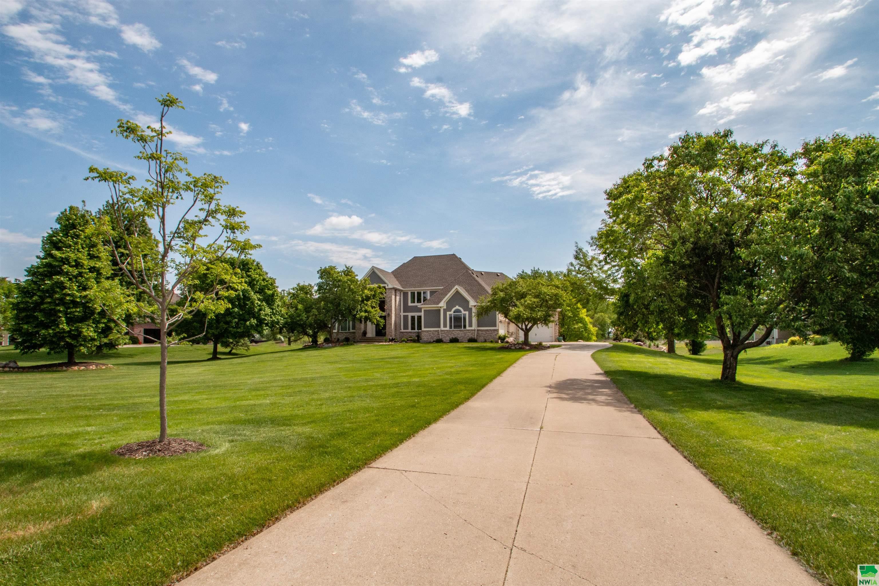 Jefferson, South Dakota, 57038, United States, 5 Bedrooms Bedrooms, ,5 BathroomsBathrooms,Residential,For Sale,1930166