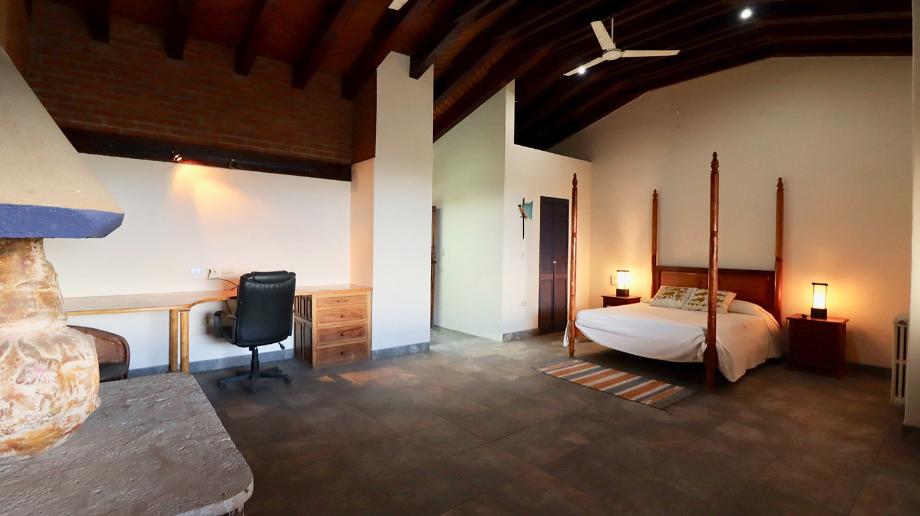 Pátzcuaro, Michoacán de Ocampo, 61608, Mexico, 4 Bedrooms Bedrooms, ,3 BathroomsBathrooms,Residential,For Sale,1917214