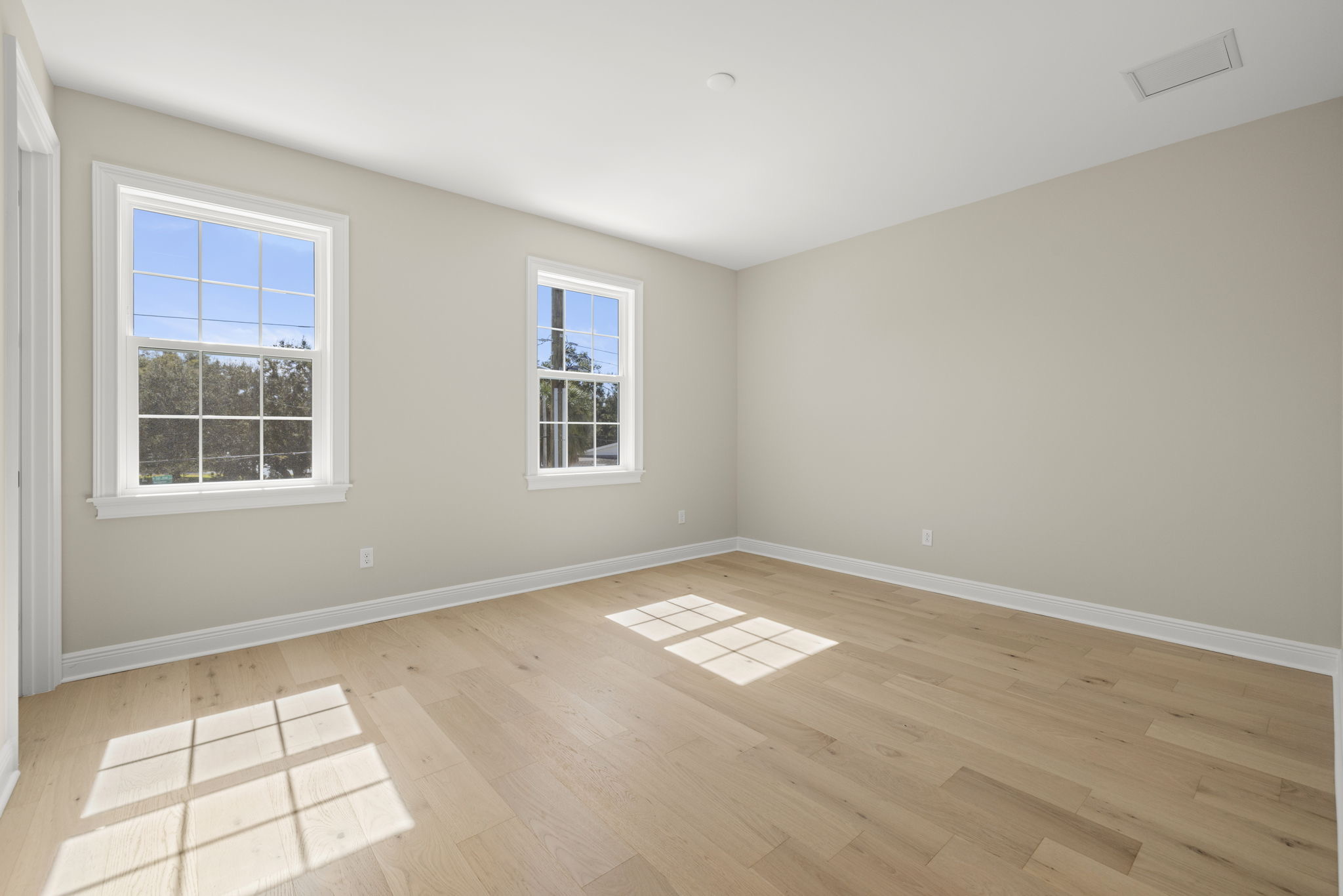 Tampa, Florida, 33629, United States, 4 Bedrooms Bedrooms, ,5 BathroomsBathrooms,Residential,For Sale,1986126