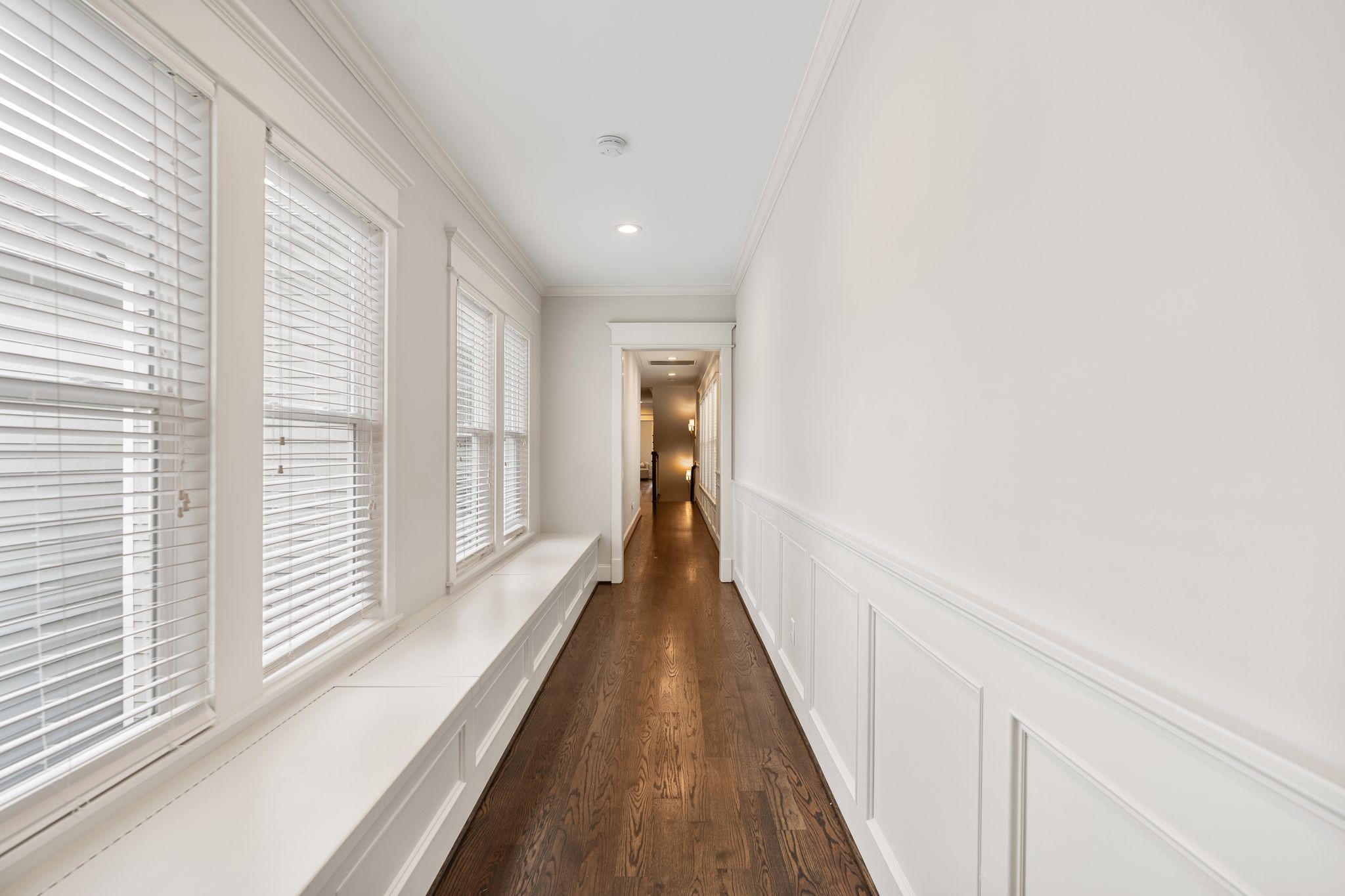  403 Columbia Street - 物件實景