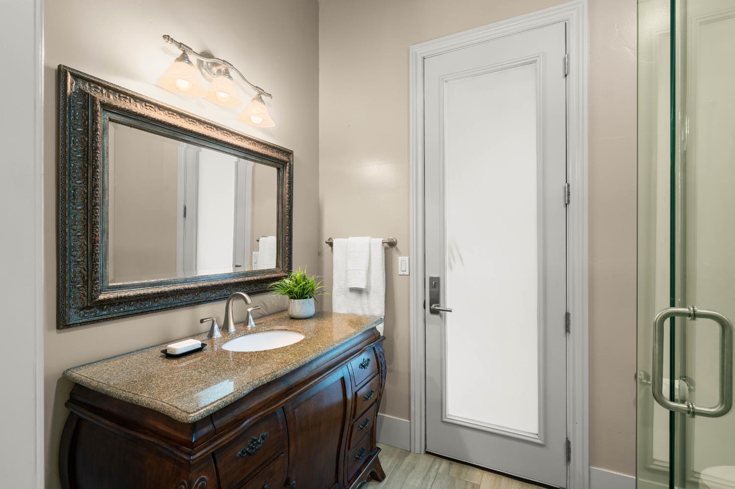 Loomis, California, 95650, United States, 5 Bedrooms Bedrooms, ,6 BathroomsBathrooms,Residential,For Sale,2003238