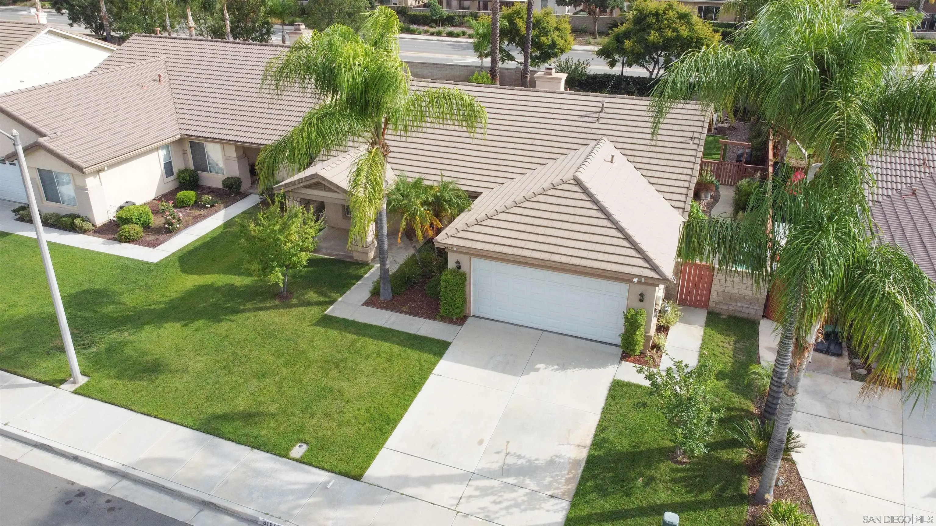 Winchester, California, 92596, United States, 3 Bedrooms Bedrooms, ,2 BathroomsBathrooms,Residential,For Sale,1956412