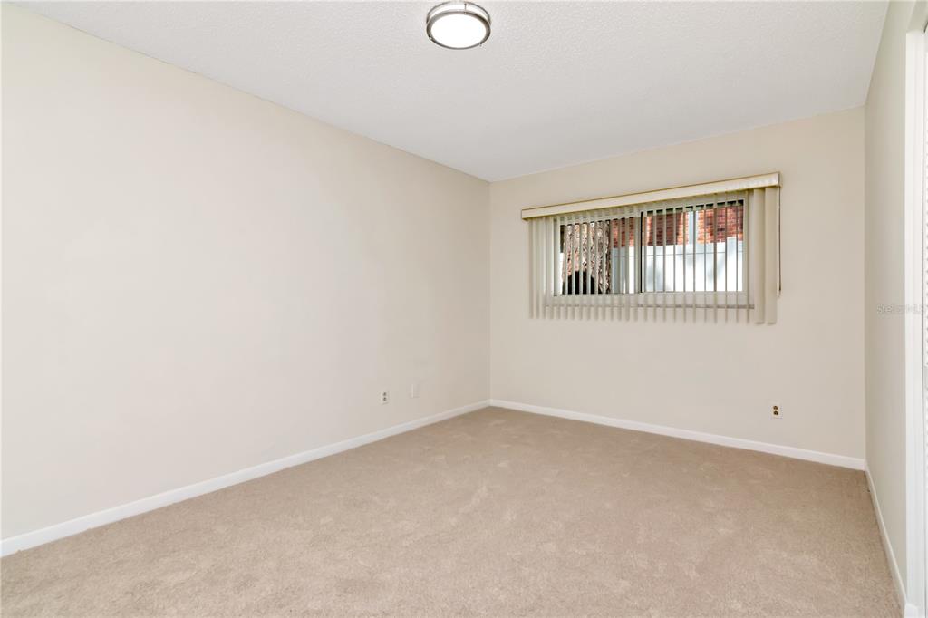 Seminole, Florida, 33776, United States, 5 Bedrooms Bedrooms, ,3 BathroomsBathrooms,Residential,For Sale,1913613