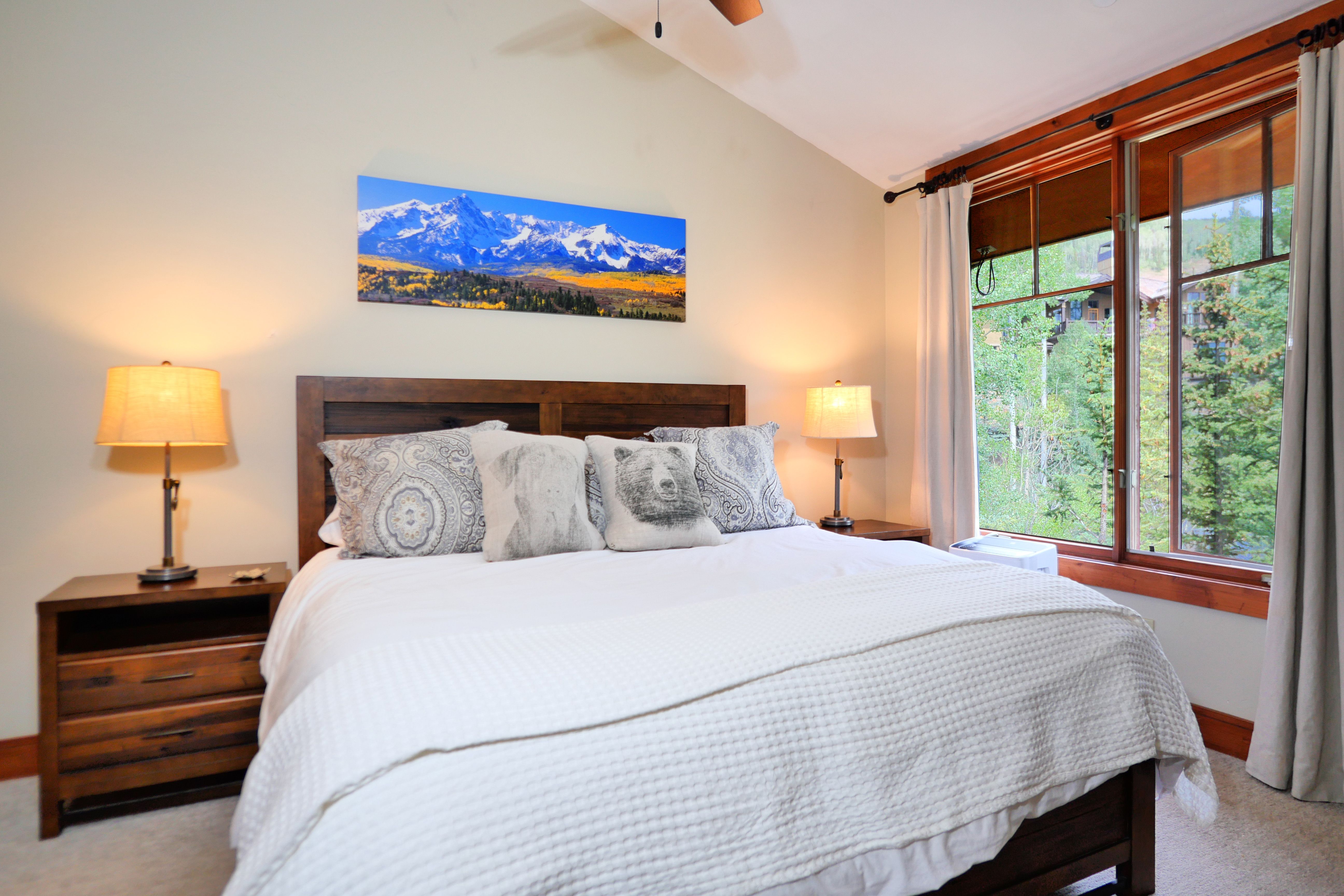  Luxury Condo Minutes from the Gondola - 物件實景