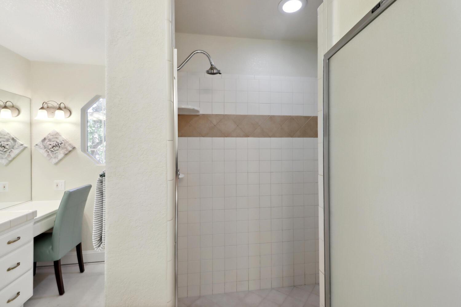 Davis, California, 95618, United States, 4 Bedrooms Bedrooms, ,3 BathroomsBathrooms,Residential,For Sale,1828068