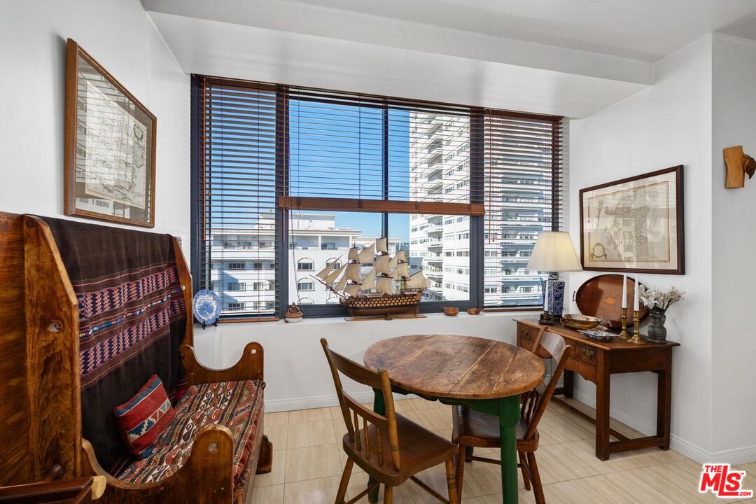 Los Angeles, California, 90024, United States, 2 Bedrooms Bedrooms, ,3 BathroomsBathrooms,Residential,For Sale,1993484