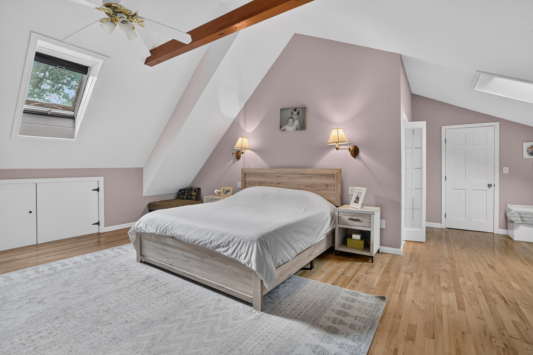  Expanded Cape-Style Home in Oak Bluffs - 物件實景