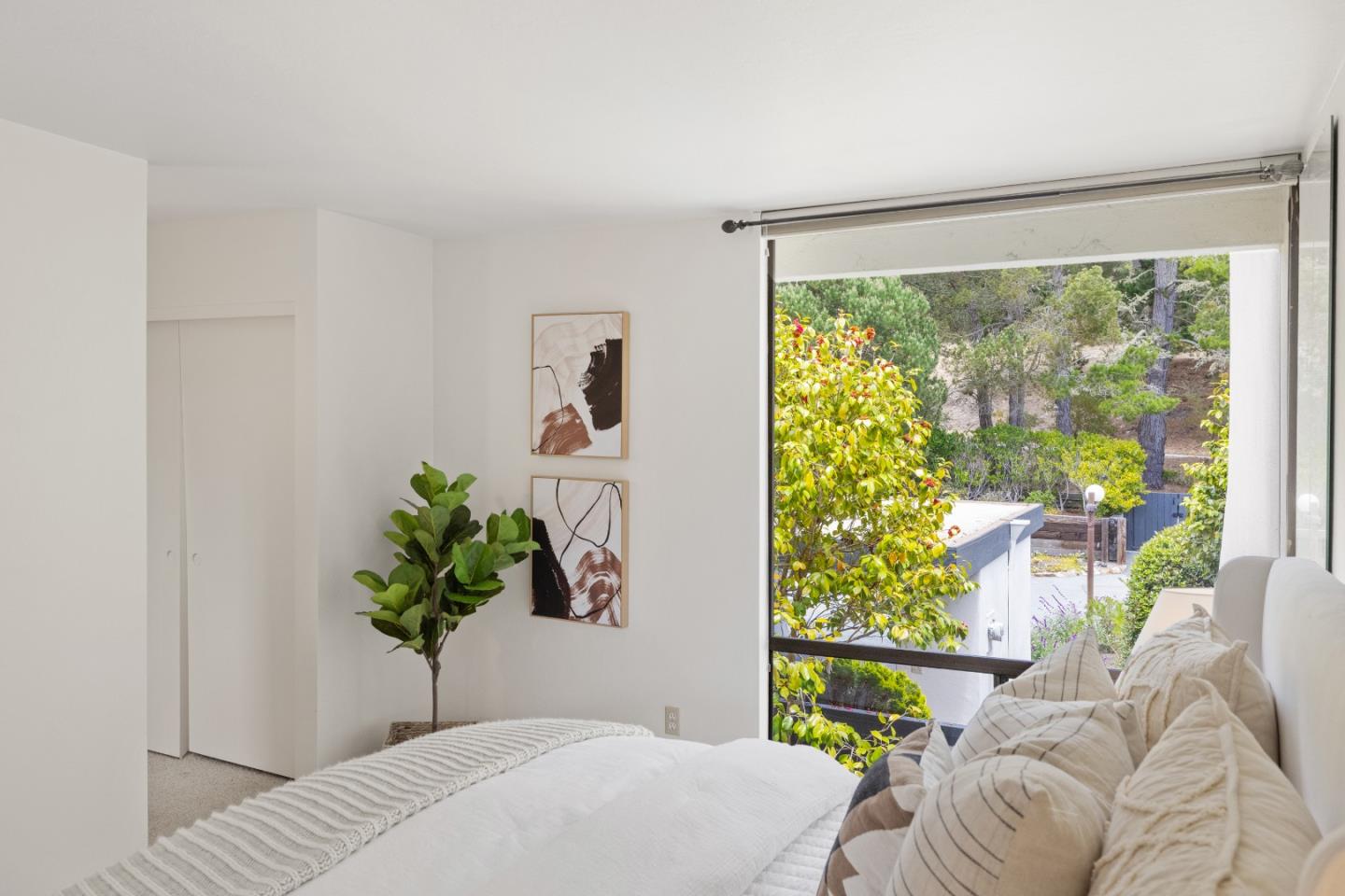 Carmel, California, 93923, United States, 2 Bedrooms Bedrooms, ,2 BathroomsBathrooms,Residential,For Sale,1859840