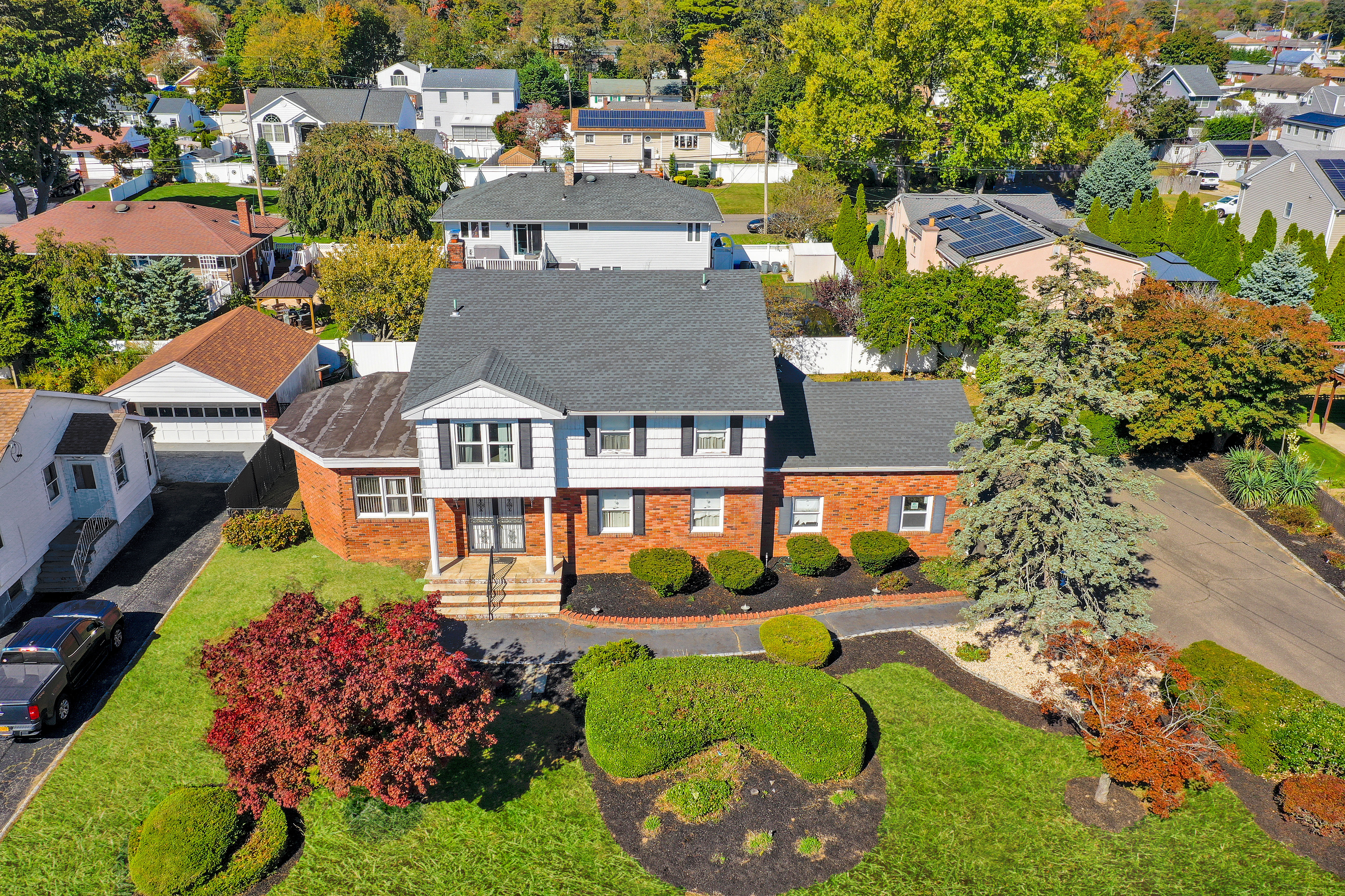 West Babylon, New York, 11704, United States, 3 Bedrooms Bedrooms, ,3 BathroomsBathrooms,Residential,For Sale,1977604
