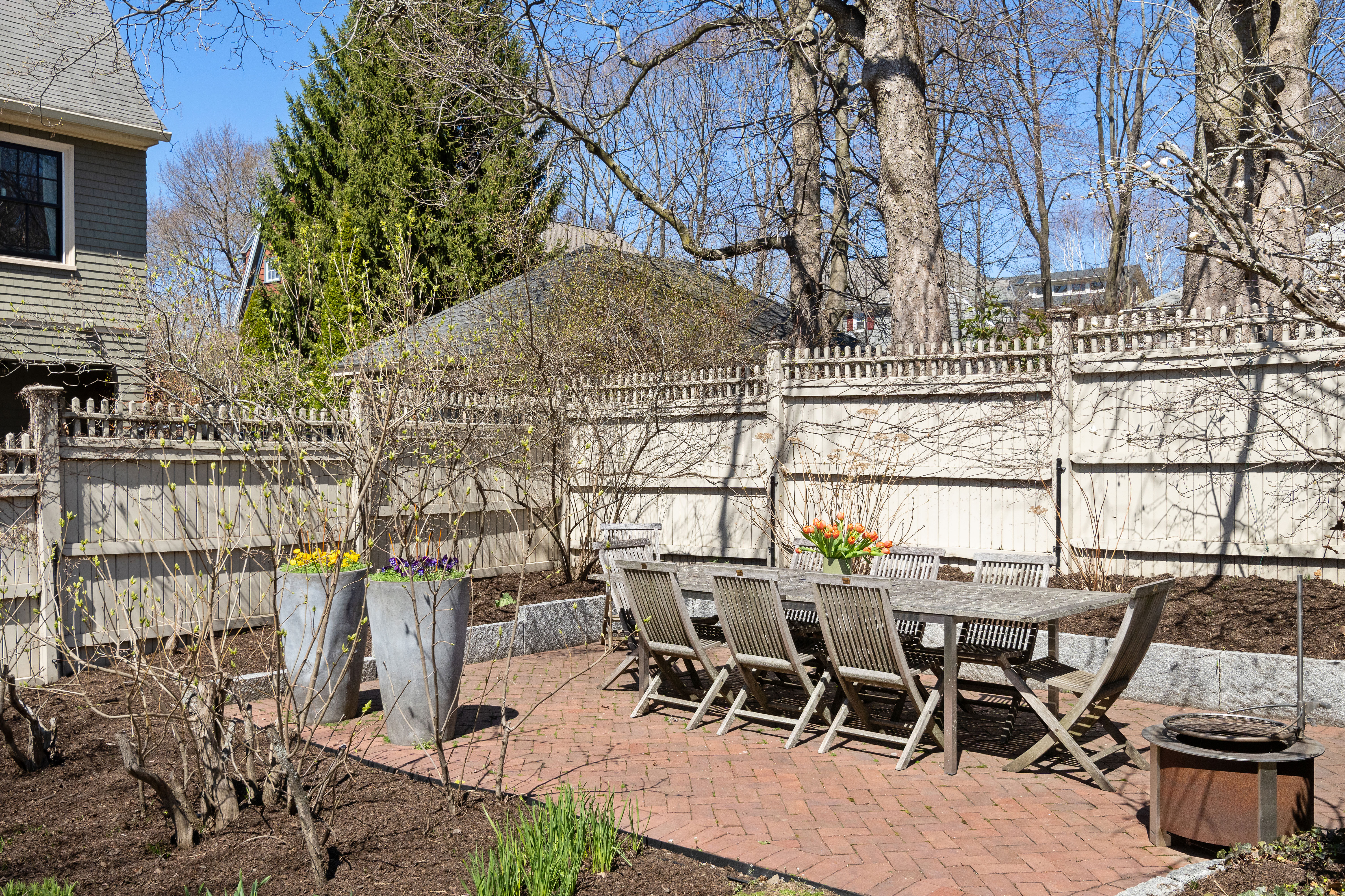  23 Columbia Street, Watertown, MA, 02472 - 物件實景