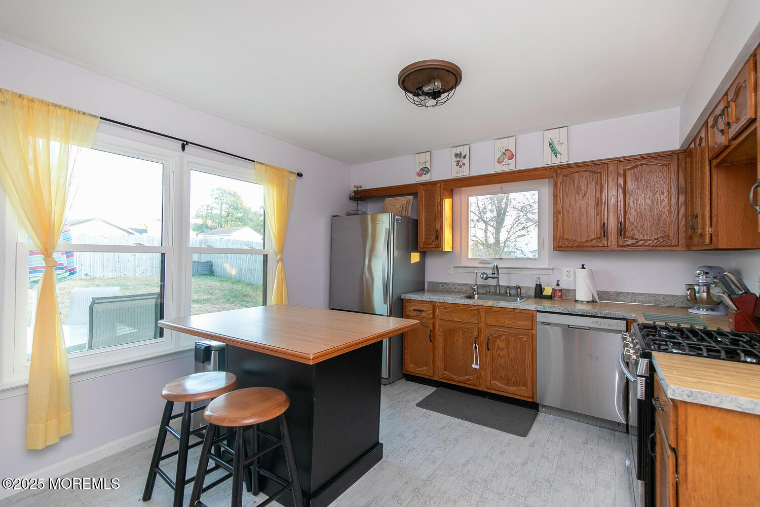 Howell, New Jersey, 07731, United States, 3 Bedrooms Bedrooms, ,2 BathroomsBathrooms,Residential,For Sale,1999516