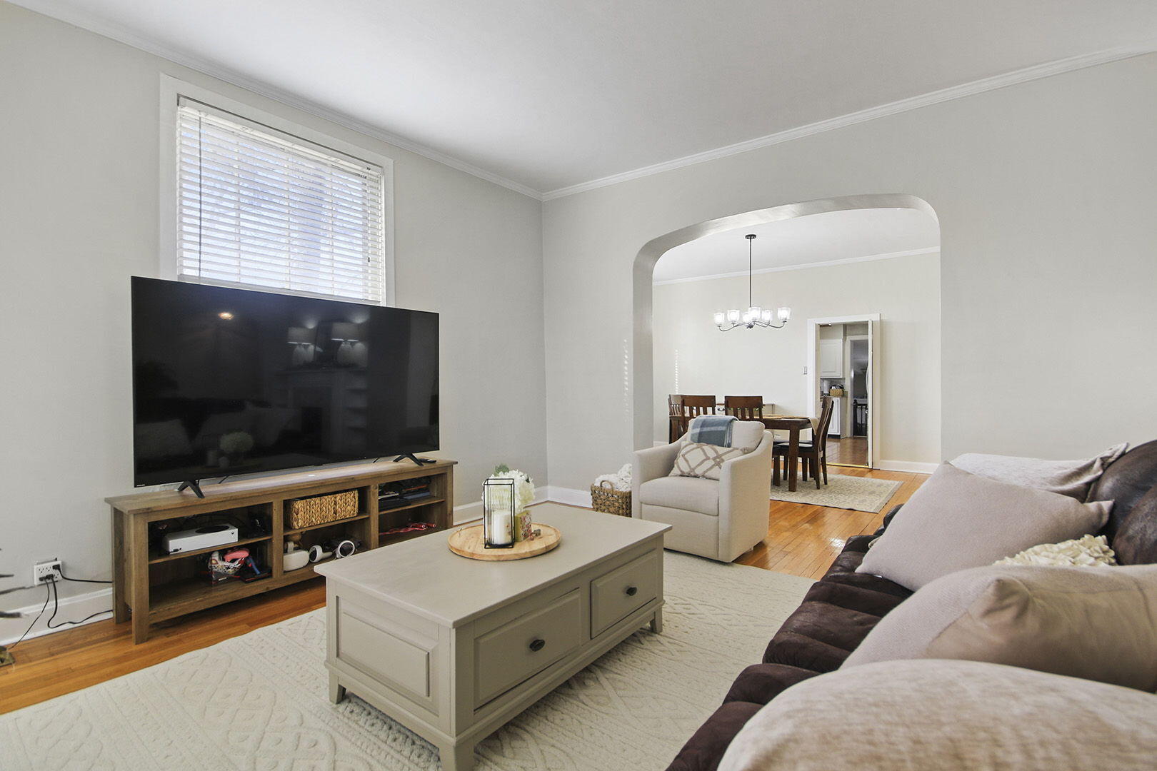 MOBERLY, Missouri, 65270, United States, 5 Bedrooms Bedrooms, ,5 BathroomsBathrooms,Residential,For Sale,2009284