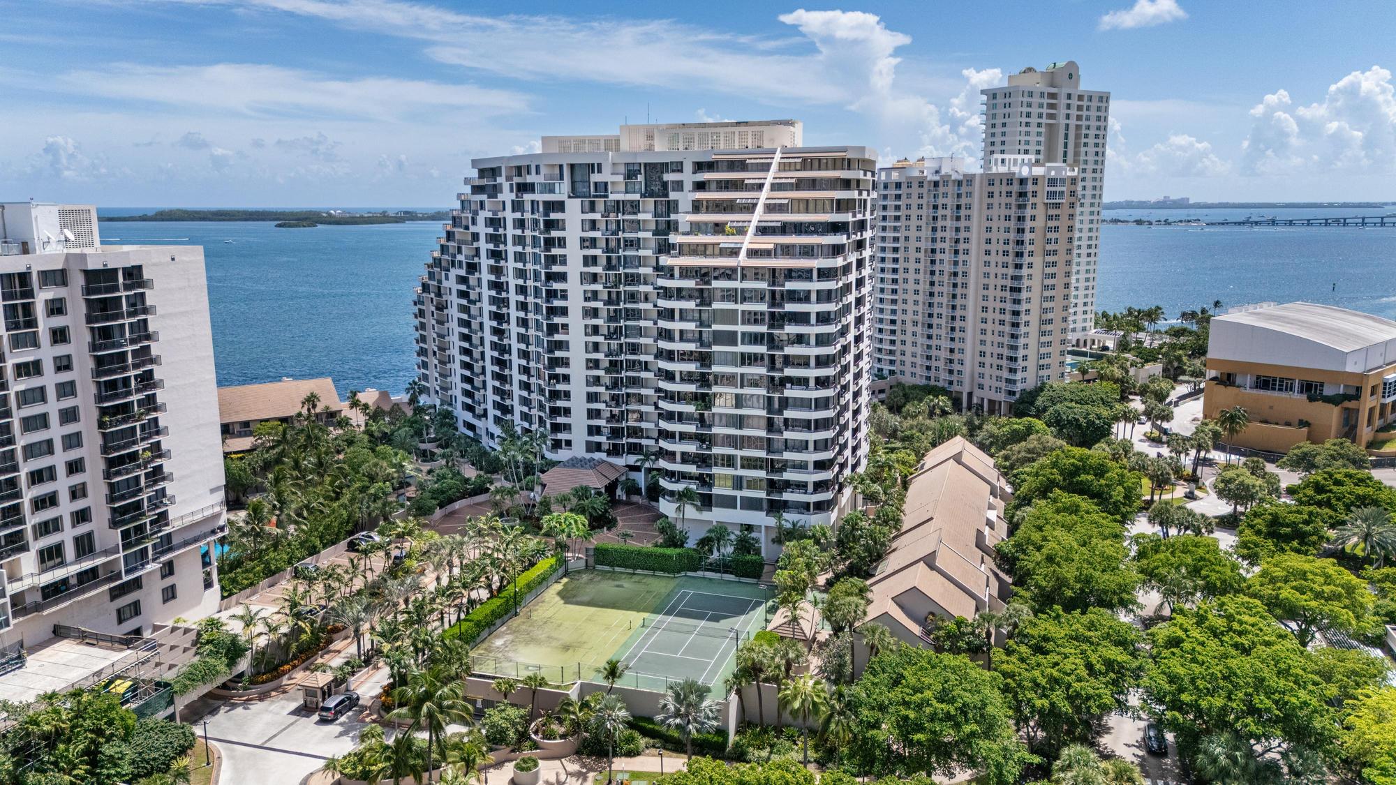 Miami, Florida, 33131, United States, 2 Bedrooms Bedrooms, ,2 BathroomsBathrooms,Residential,For Sale,1976268