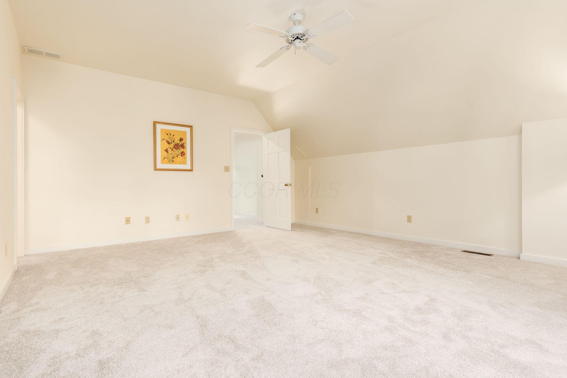 Columbus, Ohio, 43206, United States, 2 Bedrooms Bedrooms, ,3 BathroomsBathrooms,Residential,For Sale,1874605