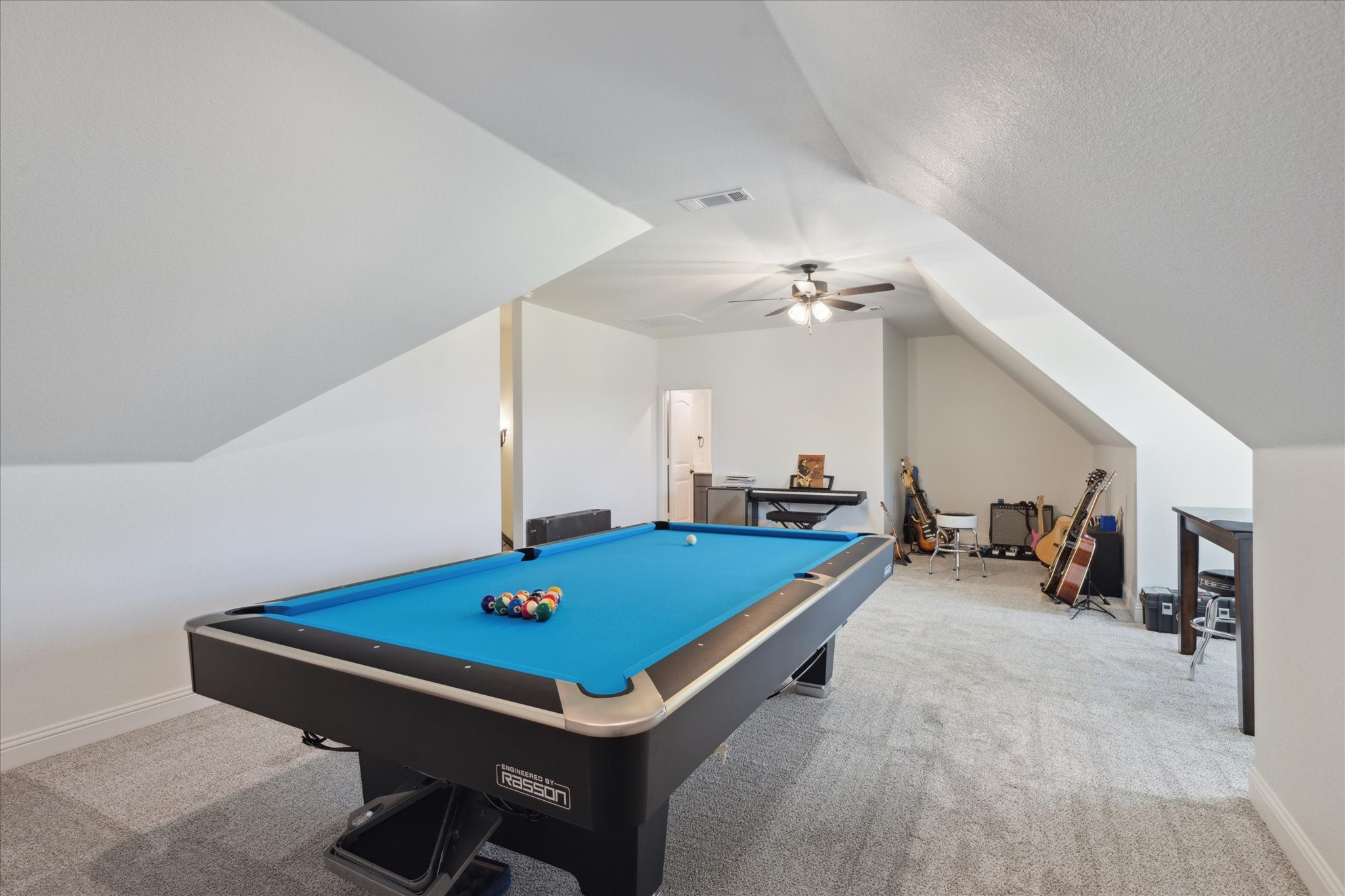 Weatherford, Texas, 76085, United States, 4 Bedrooms Bedrooms, ,3 BathroomsBathrooms,Residential,For Sale,1849963