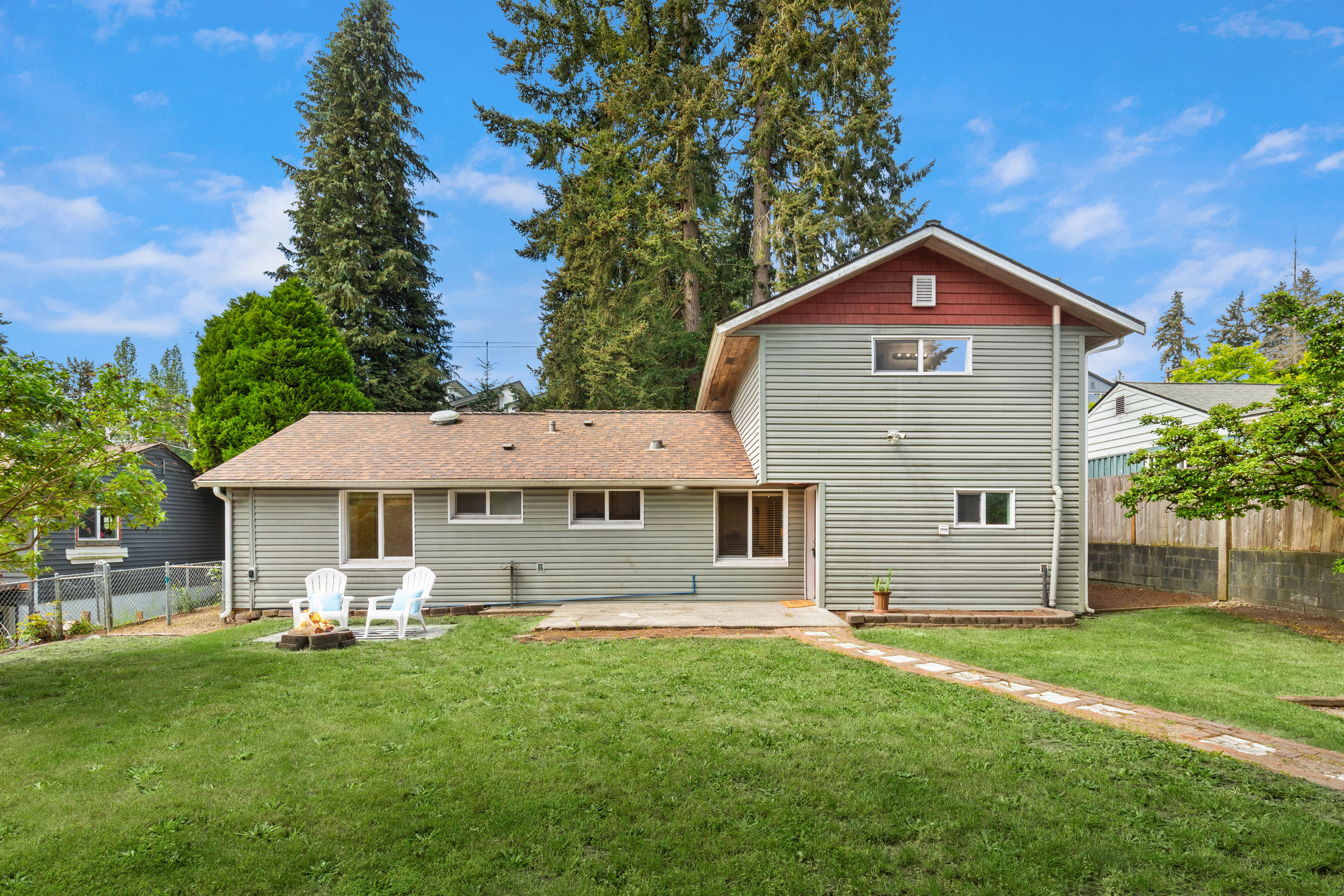  23803 56th Ave W, Mountlake Terrace, WA 98043 - 物件實景