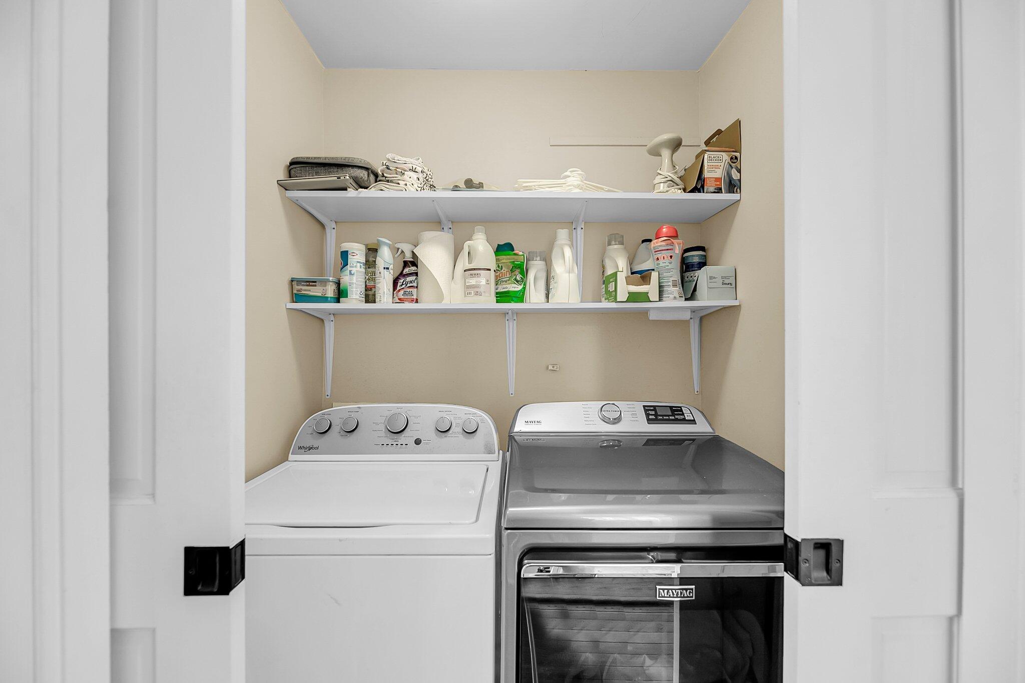 Charleston, South Carolina, 29403, United States, 3 Bedrooms Bedrooms, ,3 BathroomsBathrooms,Residential,For Sale,1875123