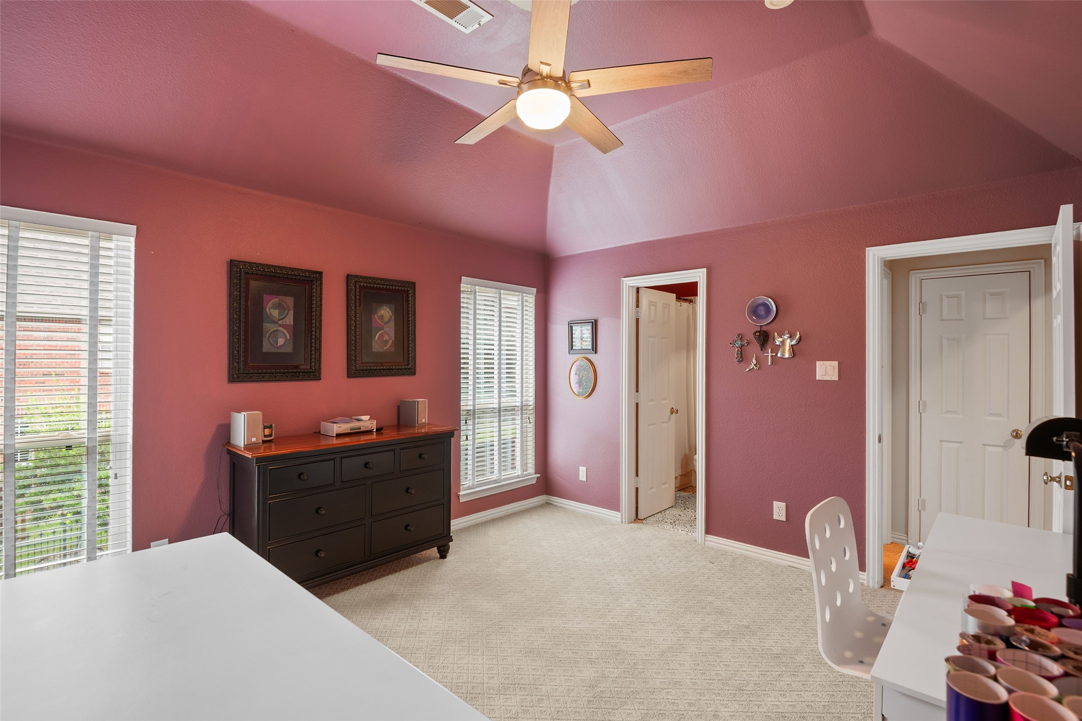 Southlake, Texas, 76092, United States, 5 Bedrooms Bedrooms, ,6 BathroomsBathrooms,Residential,For Sale,1875332