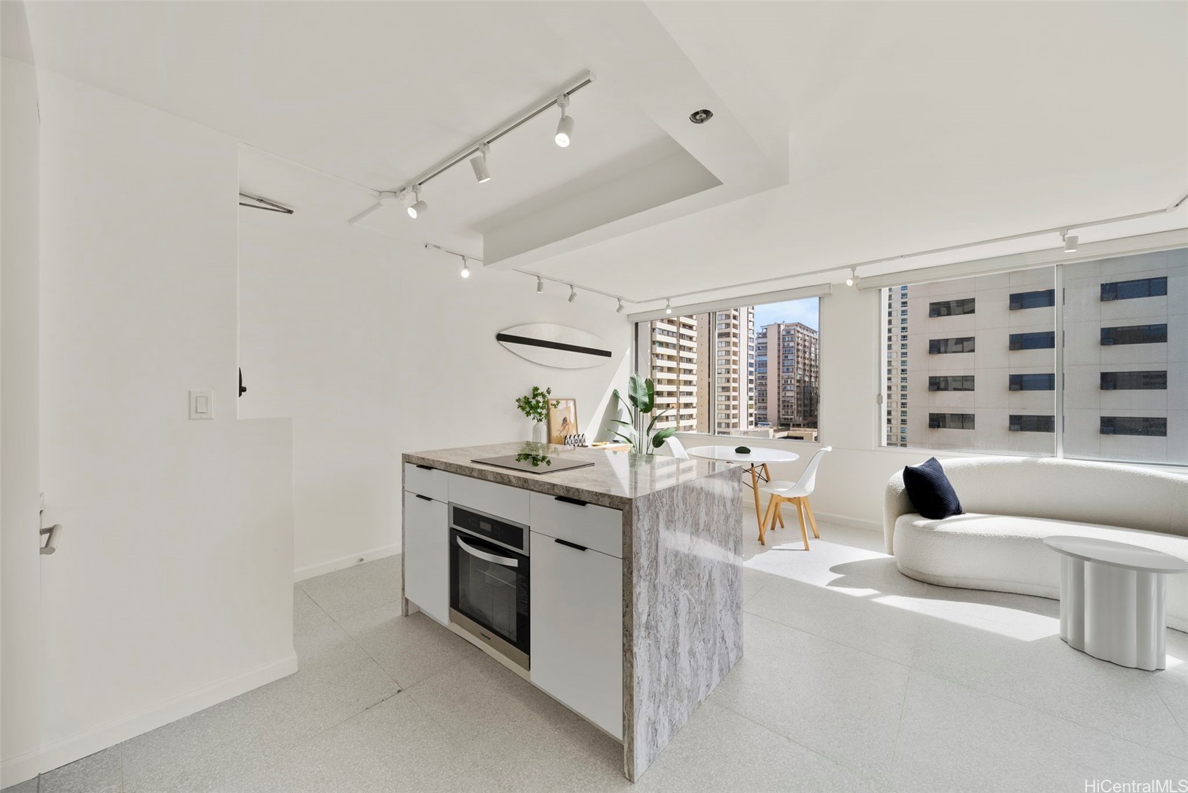 Honolulu, Hawaii, 96815, United States, 1 Bedroom Bedrooms, ,1 BathroomBathrooms,Residential,For Sale,1917865
