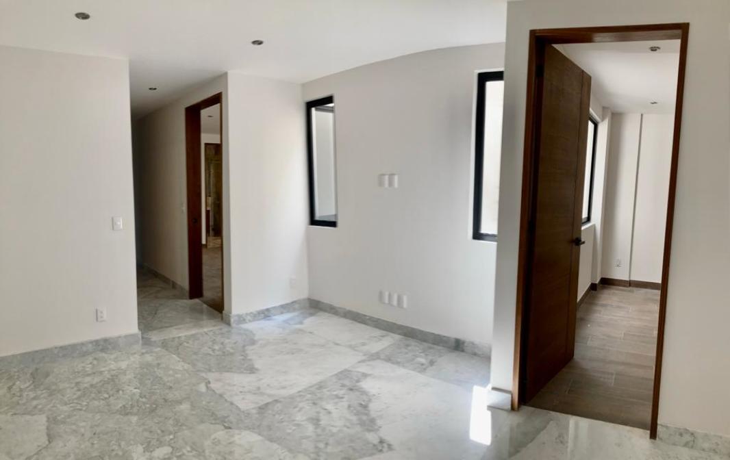 Fuente de Pir?mides, Naucalpan de Juárez, Estado de México, 53950, Mexico, 3 Bedrooms Bedrooms, ,3 BathroomsBathrooms,Residential,For Sale,Fuente de Pir?mides,1616587