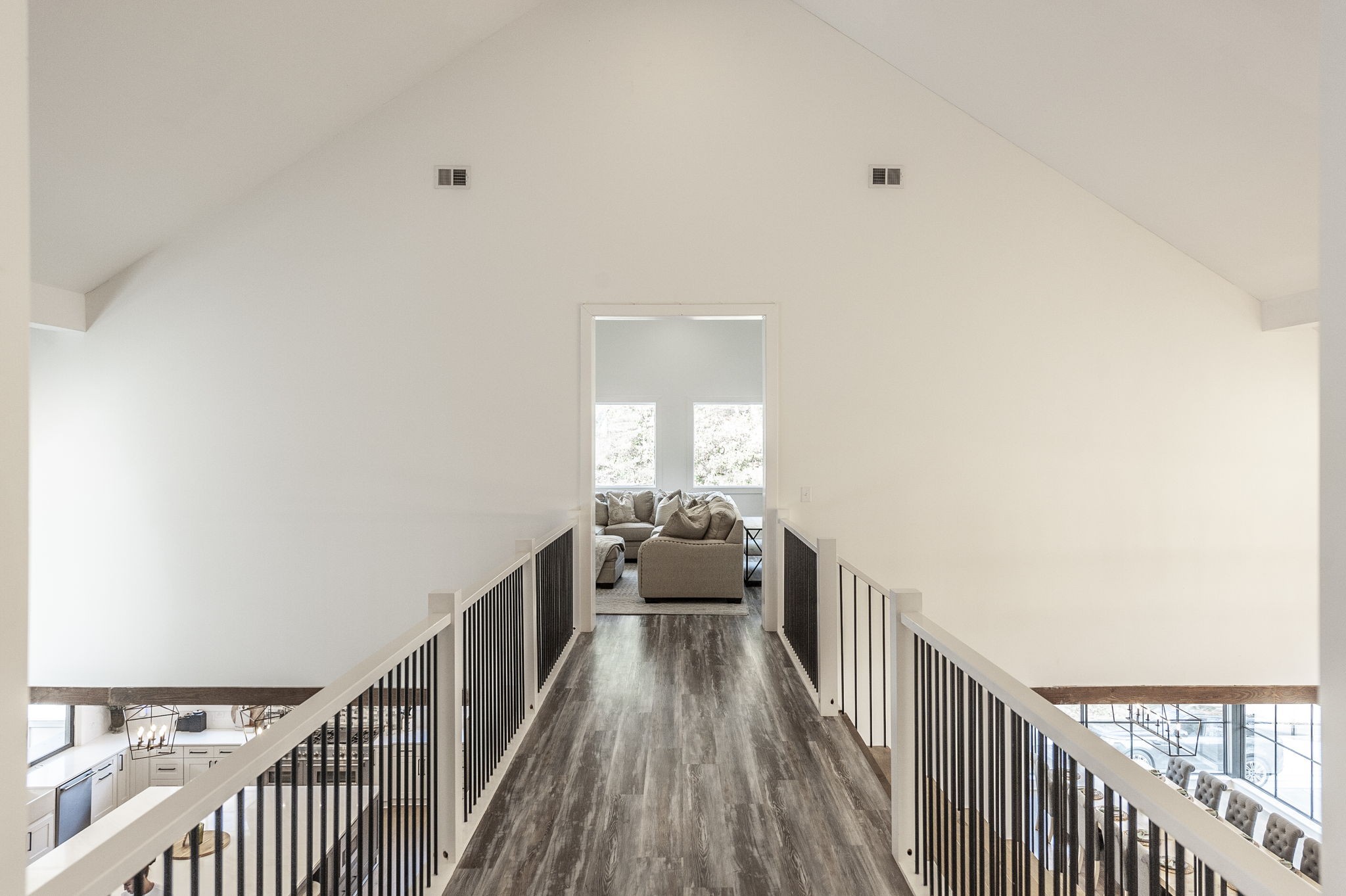 Goodlettsville, Tennessee, 37072, United States, 4 Bedrooms Bedrooms, ,6 BathroomsBathrooms,Residential,For Sale,1996833