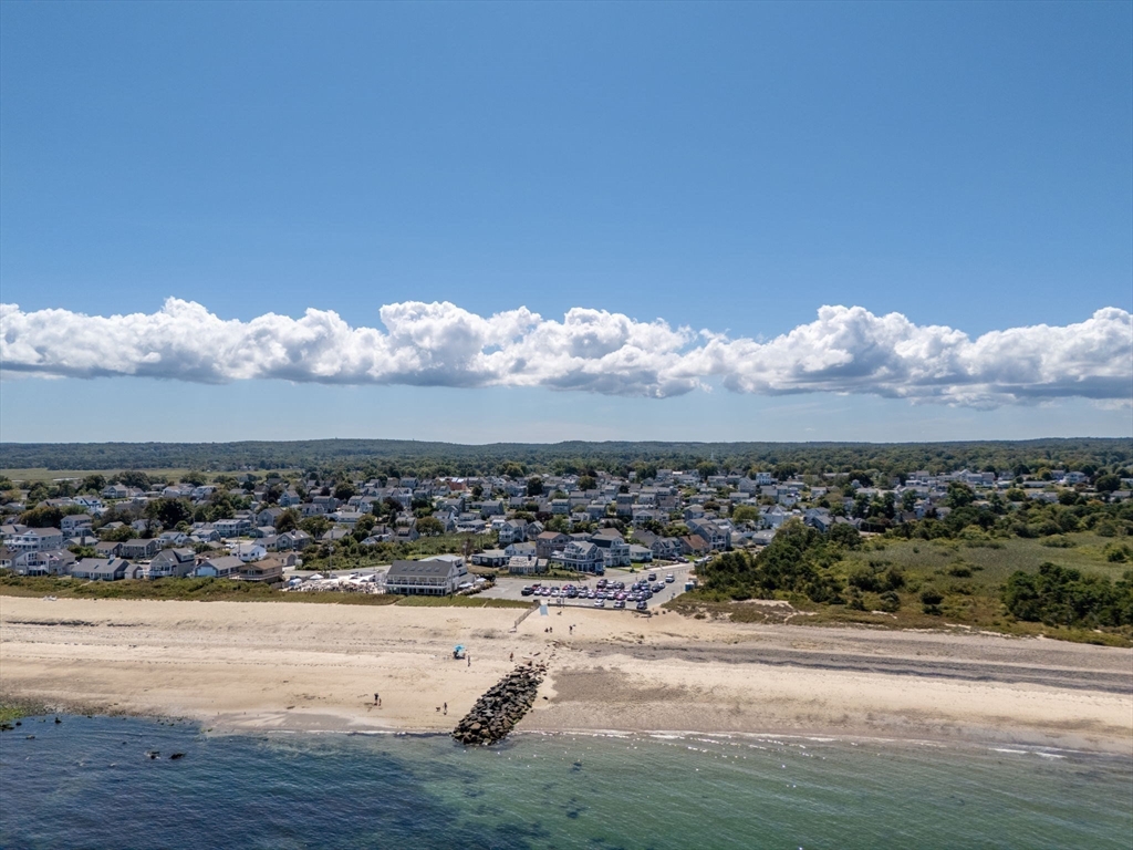 Sandwich, Massachusetts, 02563, United States, 4 Bedrooms Bedrooms, ,4 BathroomsBathrooms,Residential,For Sale,1981432