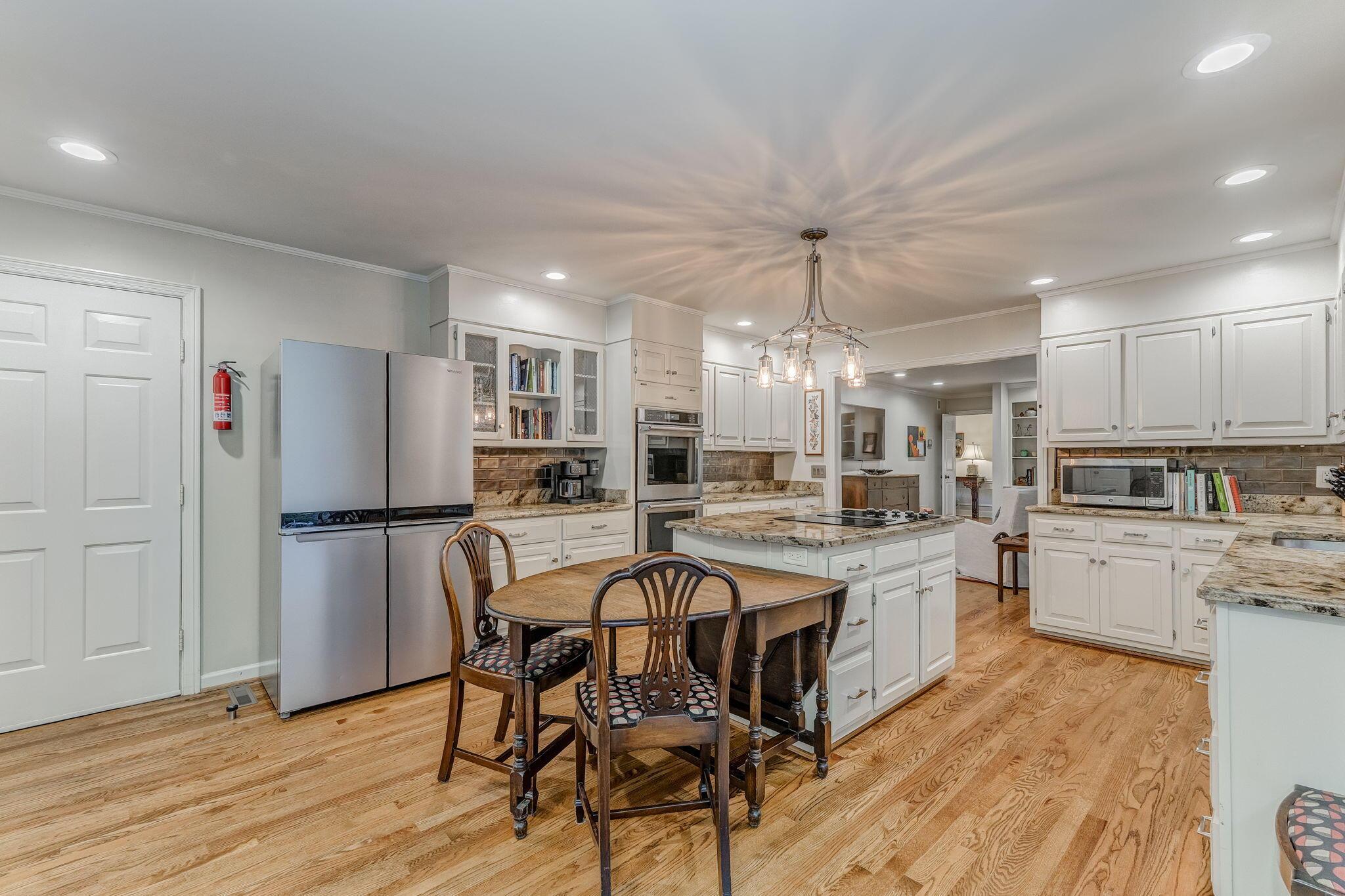 Dalton, Georgia, 30720, United States, 4 Bedrooms Bedrooms, ,4 BathroomsBathrooms,Residential,For Sale,1998245