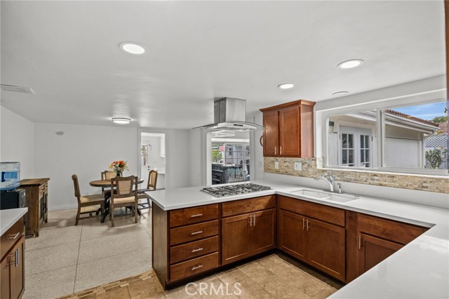 Garden Grove, California, 92841, United States, 4 Bedrooms Bedrooms, ,3 BathroomsBathrooms,Residential,For Sale,1980763