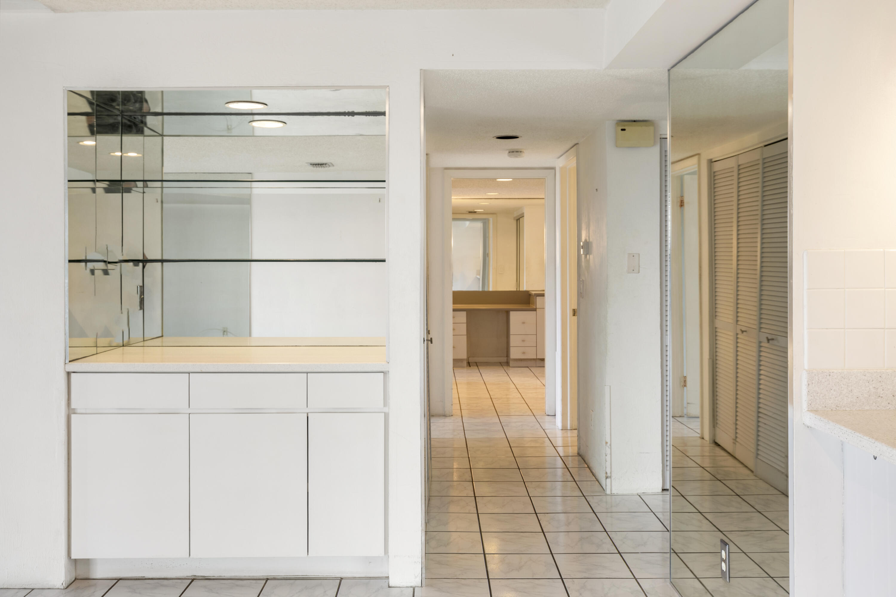 KEY WEST, Florida, 33040, United States, 2 Bedrooms Bedrooms, ,2 BathroomsBathrooms,Residential,For Sale,1821203