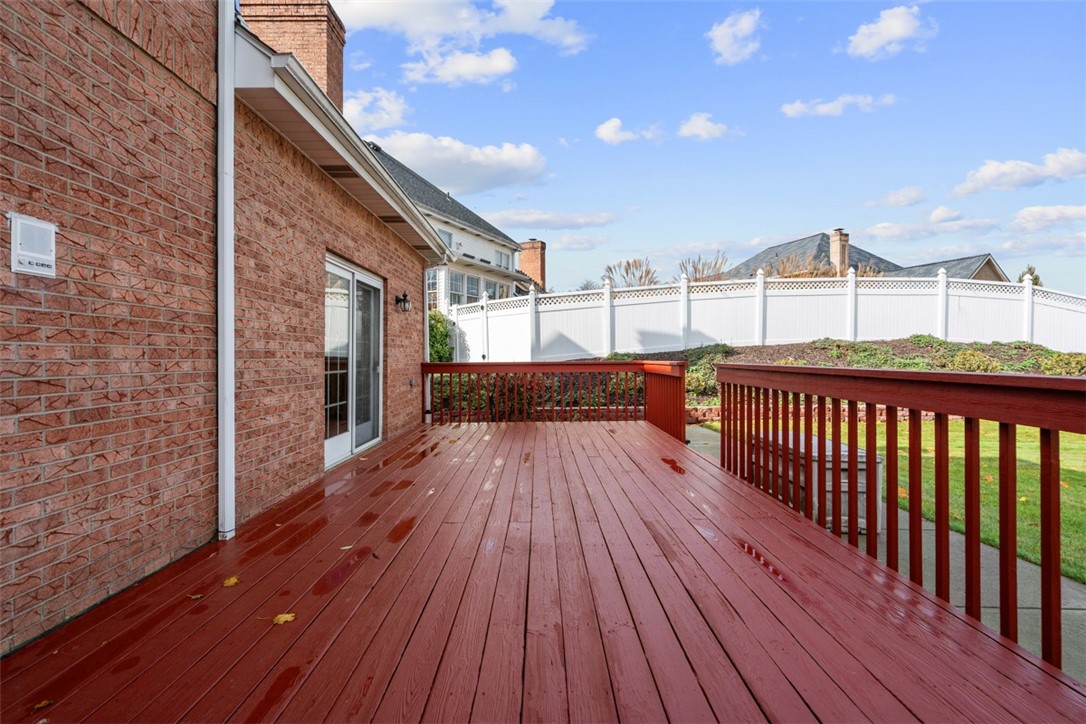 Robinson Twp, Pennsylvania, 15136, United States, 4 Bedrooms Bedrooms, ,4 BathroomsBathrooms,Residential,For Sale,1992157