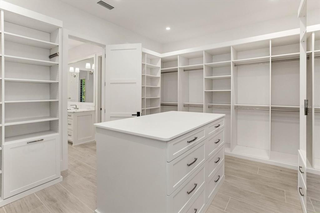 Windermere, Florida, 34786, United States, 5 Bedrooms Bedrooms, ,7 BathroomsBathrooms,Residential,For Sale,1846514