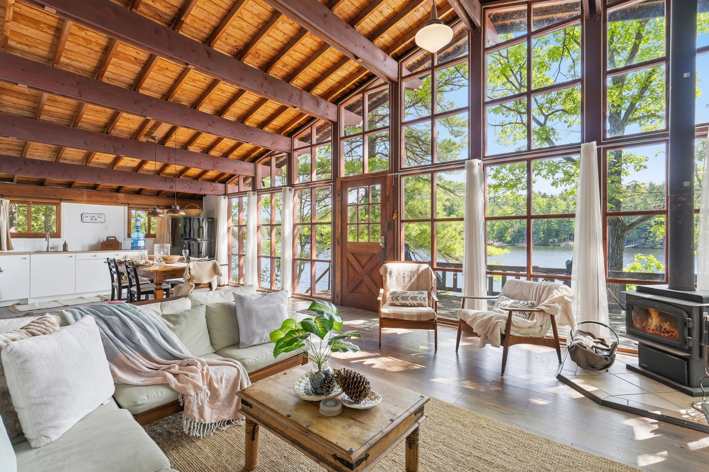  Timeless Kahshe Lake Cottage - 物件實景