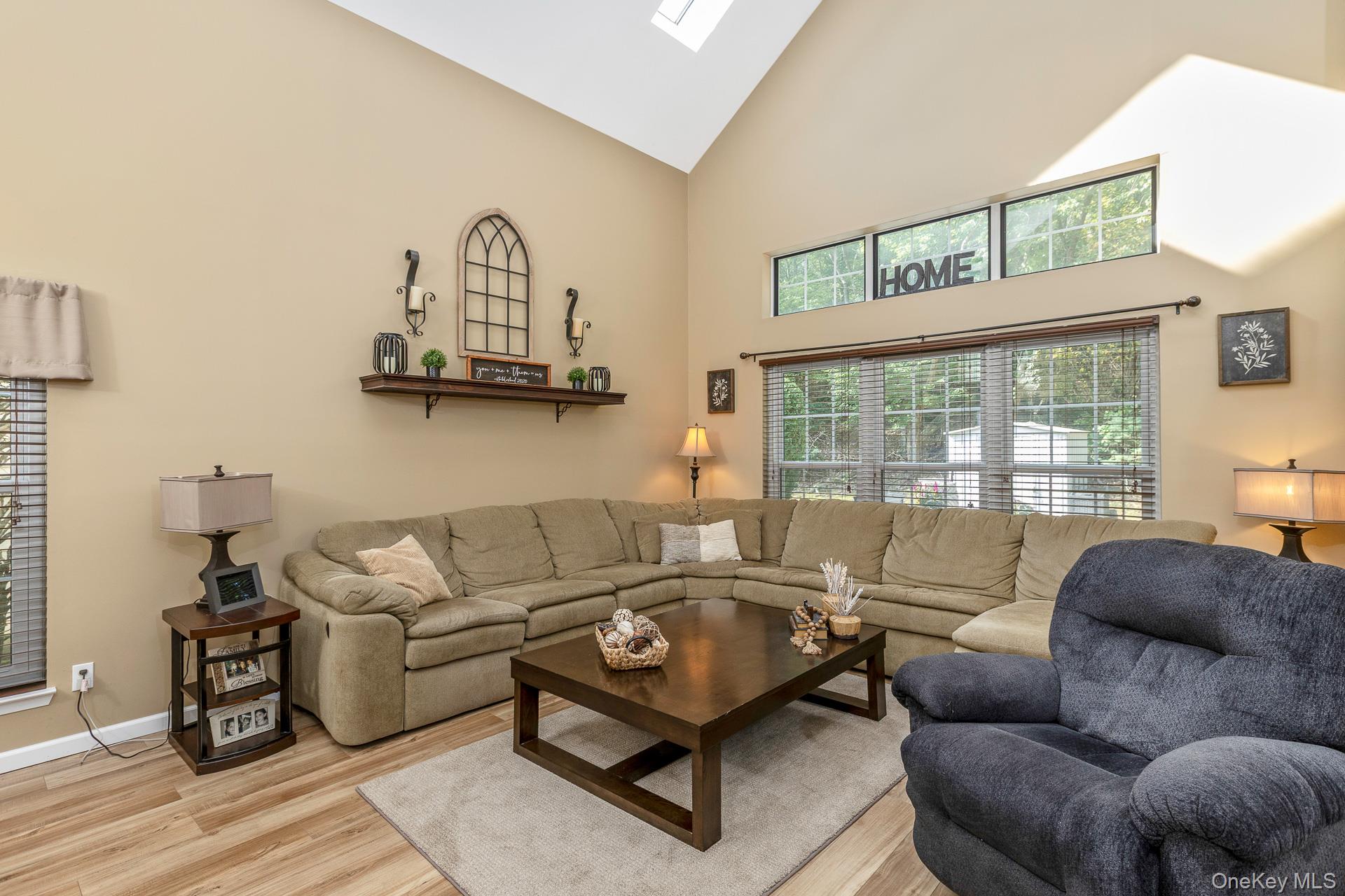 Middle Island, New York, 11953, United States, 3 Bedrooms Bedrooms, ,3 BathroomsBathrooms,Residential,For Sale,1932186
