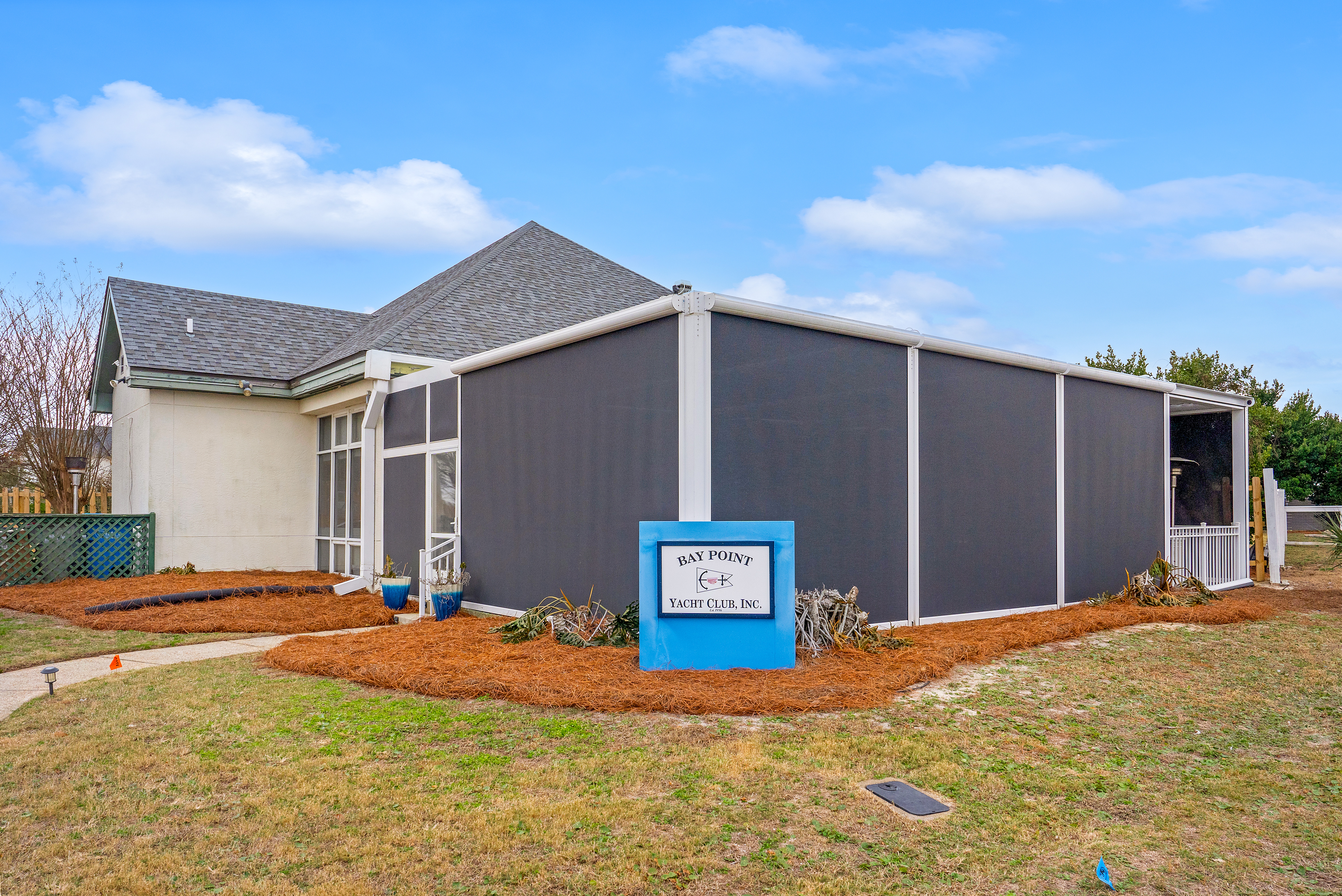  Thoughtfully-Designed Waterfront Retreat With Gulf And Bay Access - 物件實景