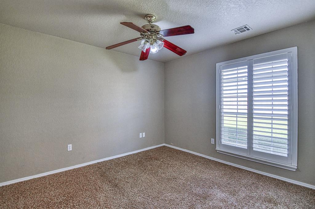 Noble, Oklahoma, 73068, United States, 6 Bedrooms Bedrooms, ,4 BathroomsBathrooms,Residential,For Sale,1978197