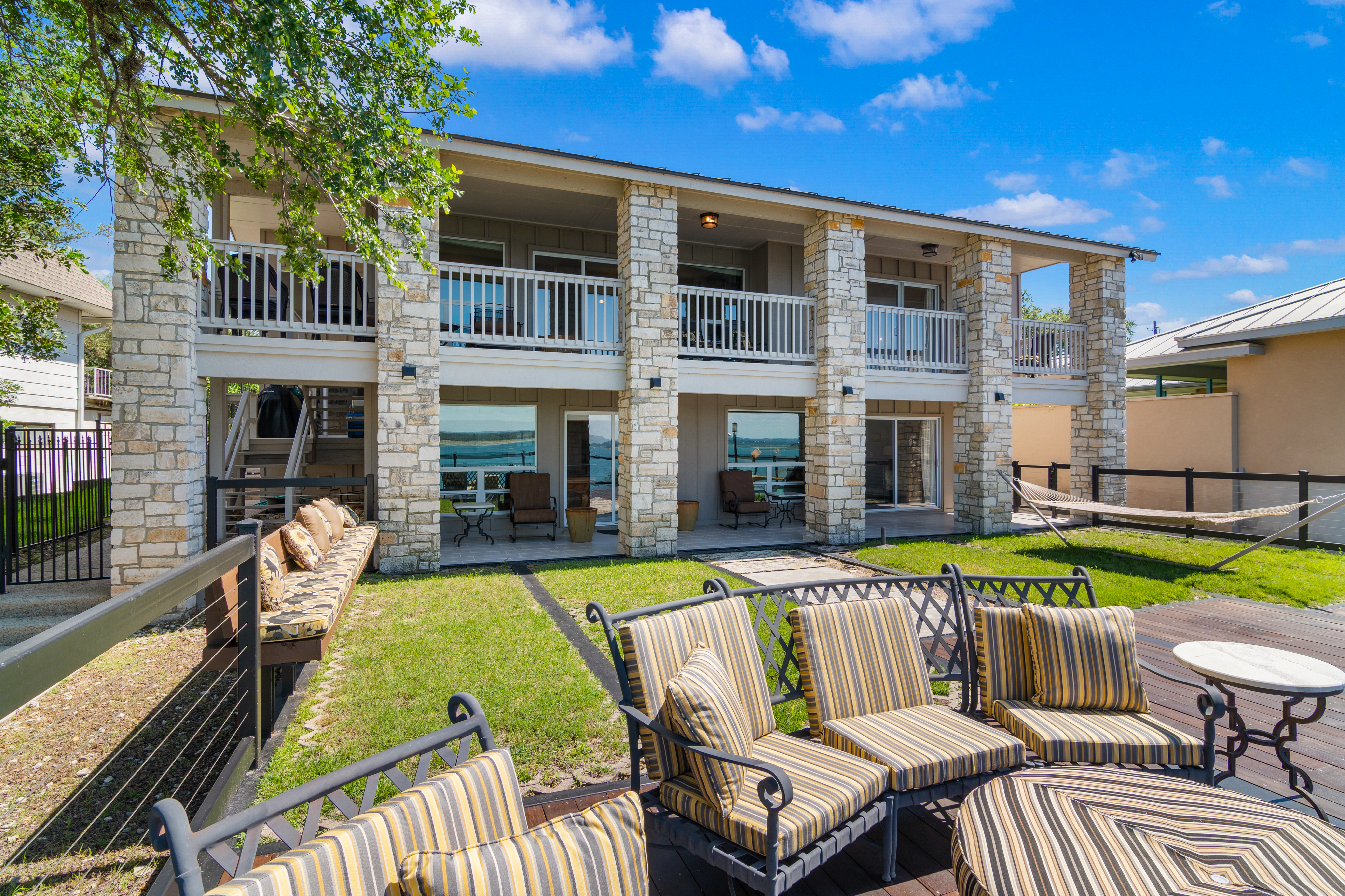  Canyon Lake Waterfront Retreat - 物件實景