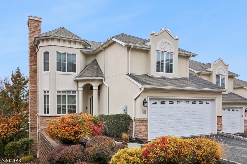 West Orange Twp., New Jersey, 07052, United States, 3 Bedrooms Bedrooms, ,5 BathroomsBathrooms,Residential,For Sale,1990318