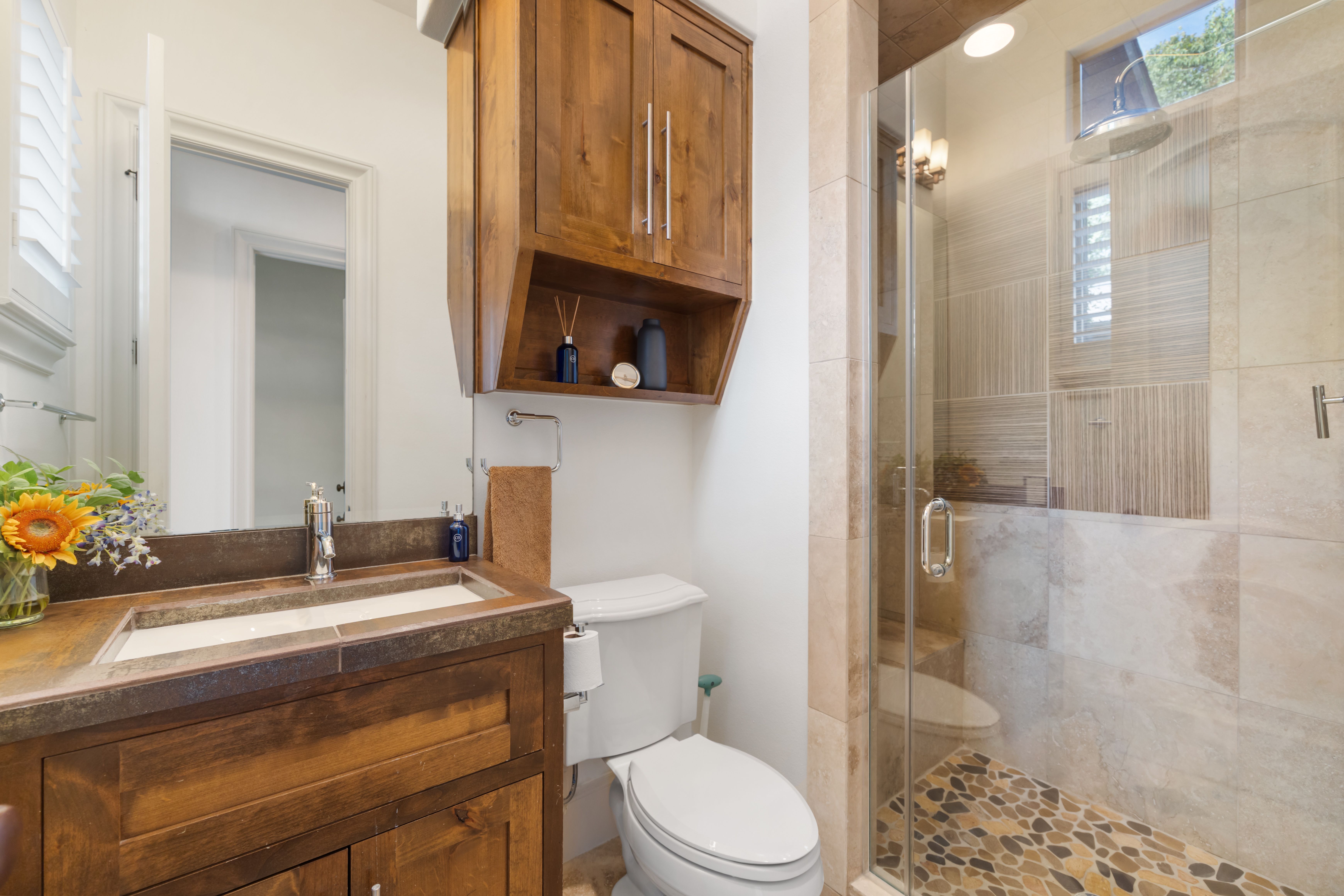  Refined Barton Hills Living  Private Garage  Exceptional 78704 Location - 物件實景