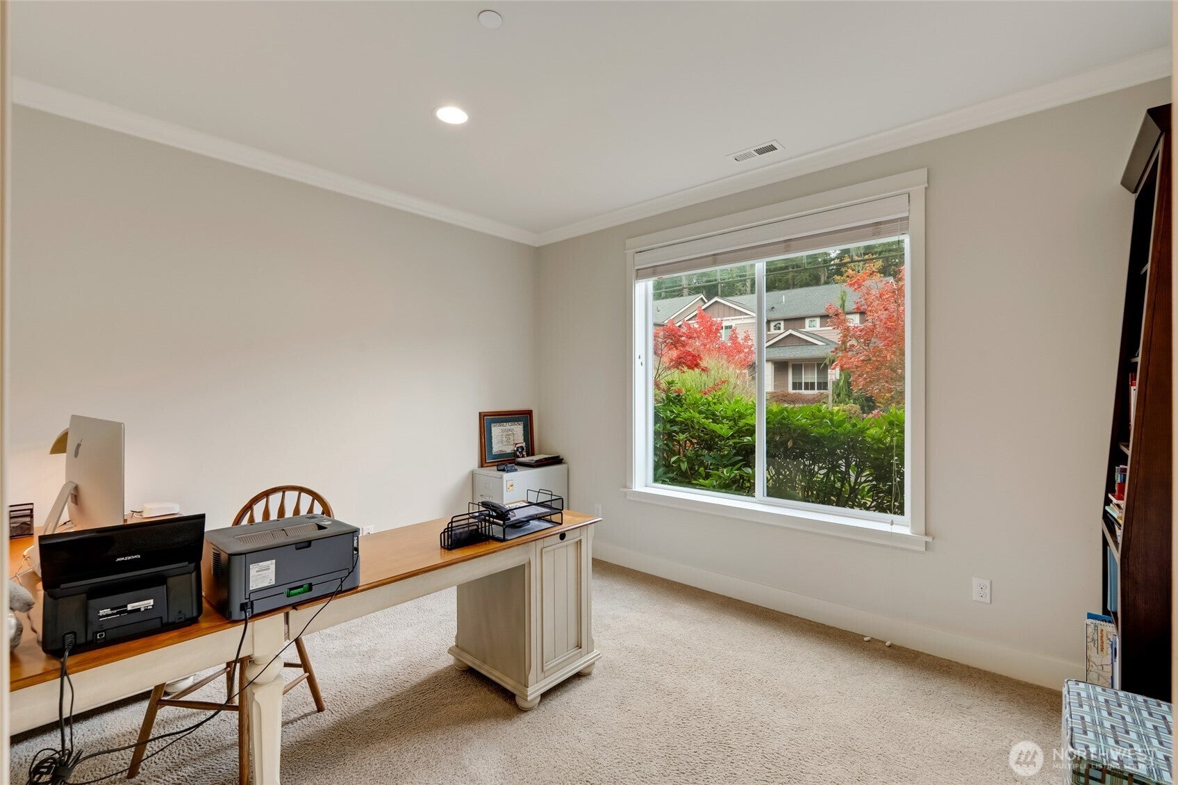 Lynnwood, Washington, 98037, United States, 5 Bedrooms Bedrooms, ,4 BathroomsBathrooms,Residential,For Sale,1979016