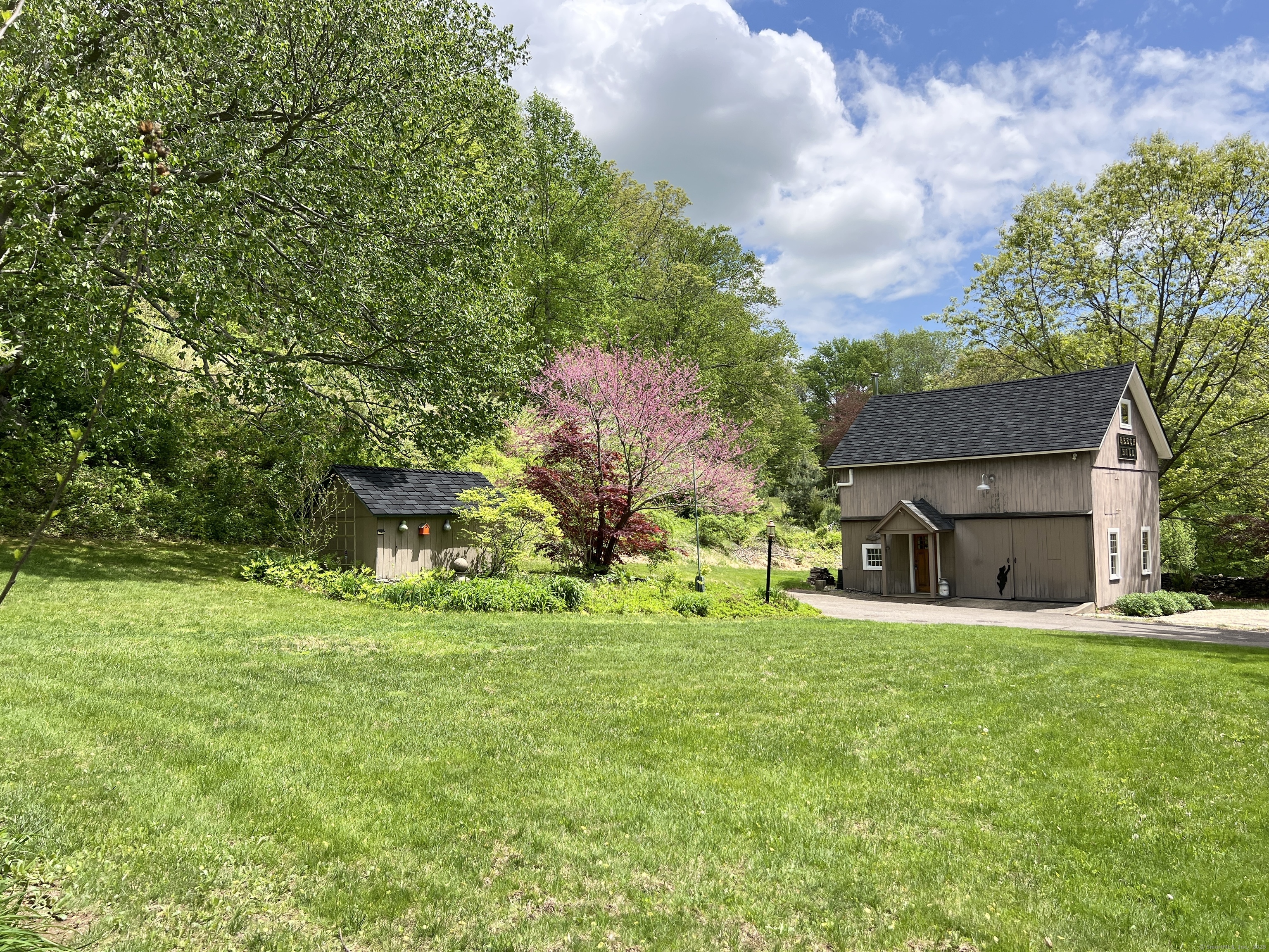 East Haddam, Connecticut, 06423, United States, 3 Bedrooms Bedrooms, ,2 BathroomsBathrooms,Residential,For Sale,1840109