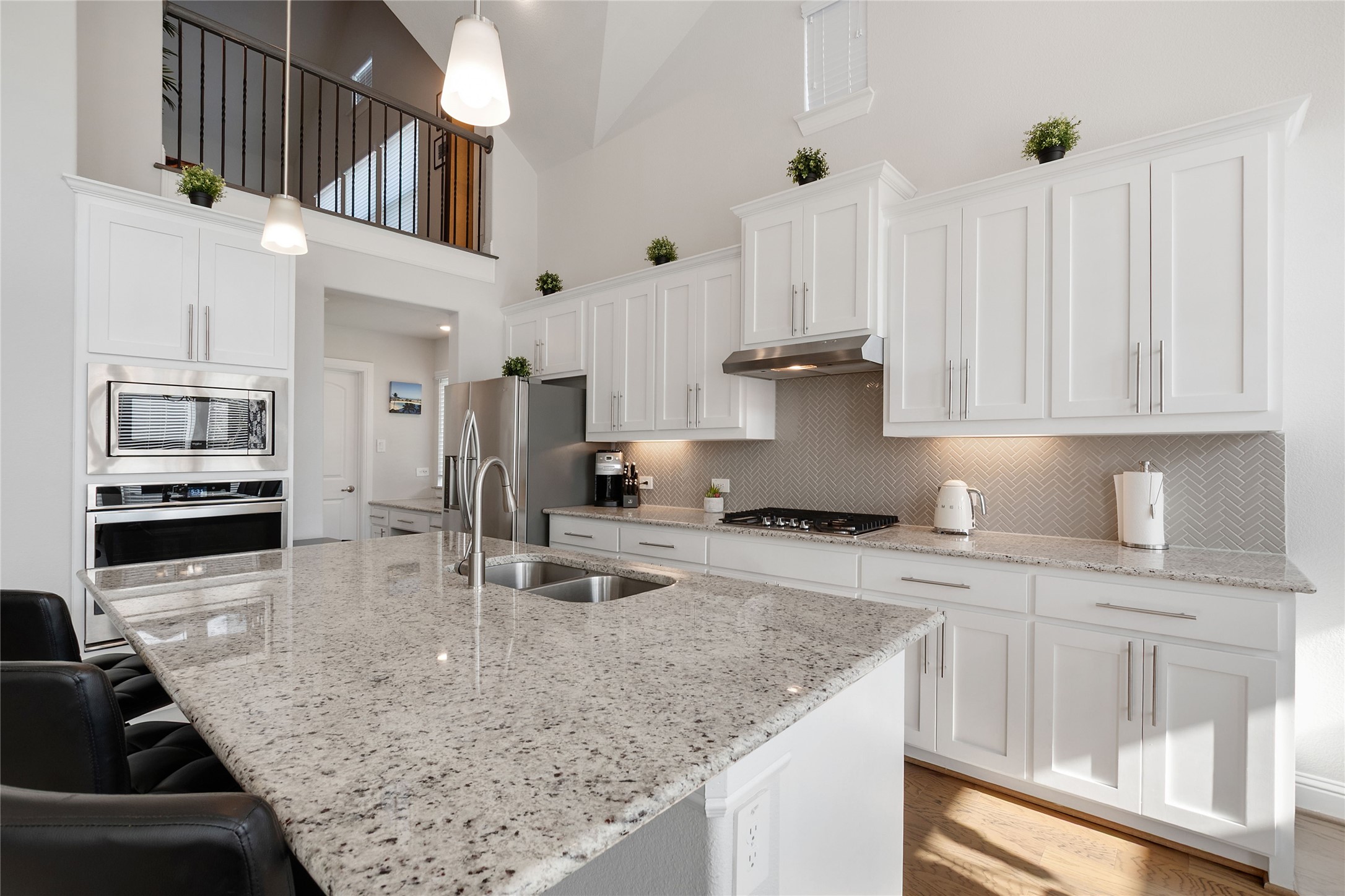 Fort Worth, Texas, 76262, United States, 5 Bedrooms Bedrooms, ,4 BathroomsBathrooms,Residential,For Sale,1917632