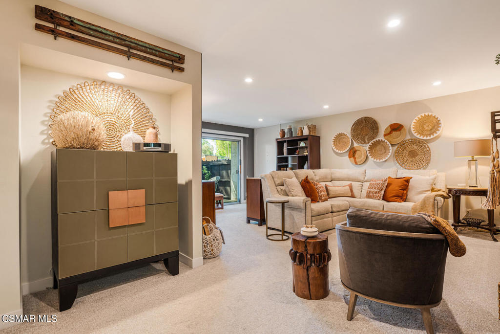 Westlake Village, California, 91361, United States, 1 Bedroom Bedrooms, ,1 BathroomBathrooms,Residential,For Sale,1872470