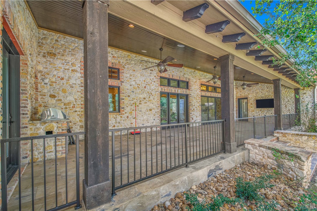 Bryan, Texas, 77802, United States, 4 Bedrooms Bedrooms, ,6 BathroomsBathrooms,Residential,For Sale,1986071