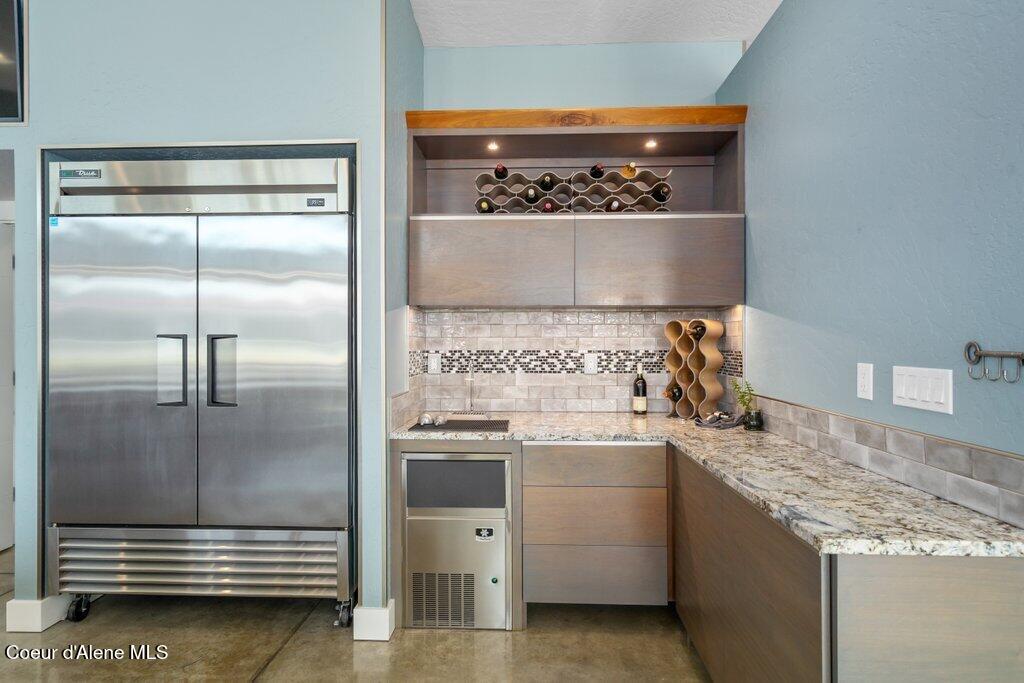 Sandpoint, Idaho, 83864, United States, 4 Bedrooms Bedrooms, ,3 BathroomsBathrooms,Residential,For Sale,1983378