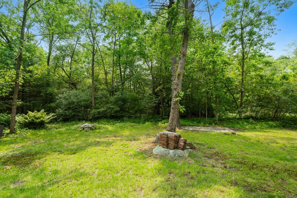 Needham, Massachusetts, 02492, United States, 3 Bedrooms Bedrooms, ,2 BathroomsBathrooms,Residential,For Sale,1847293
