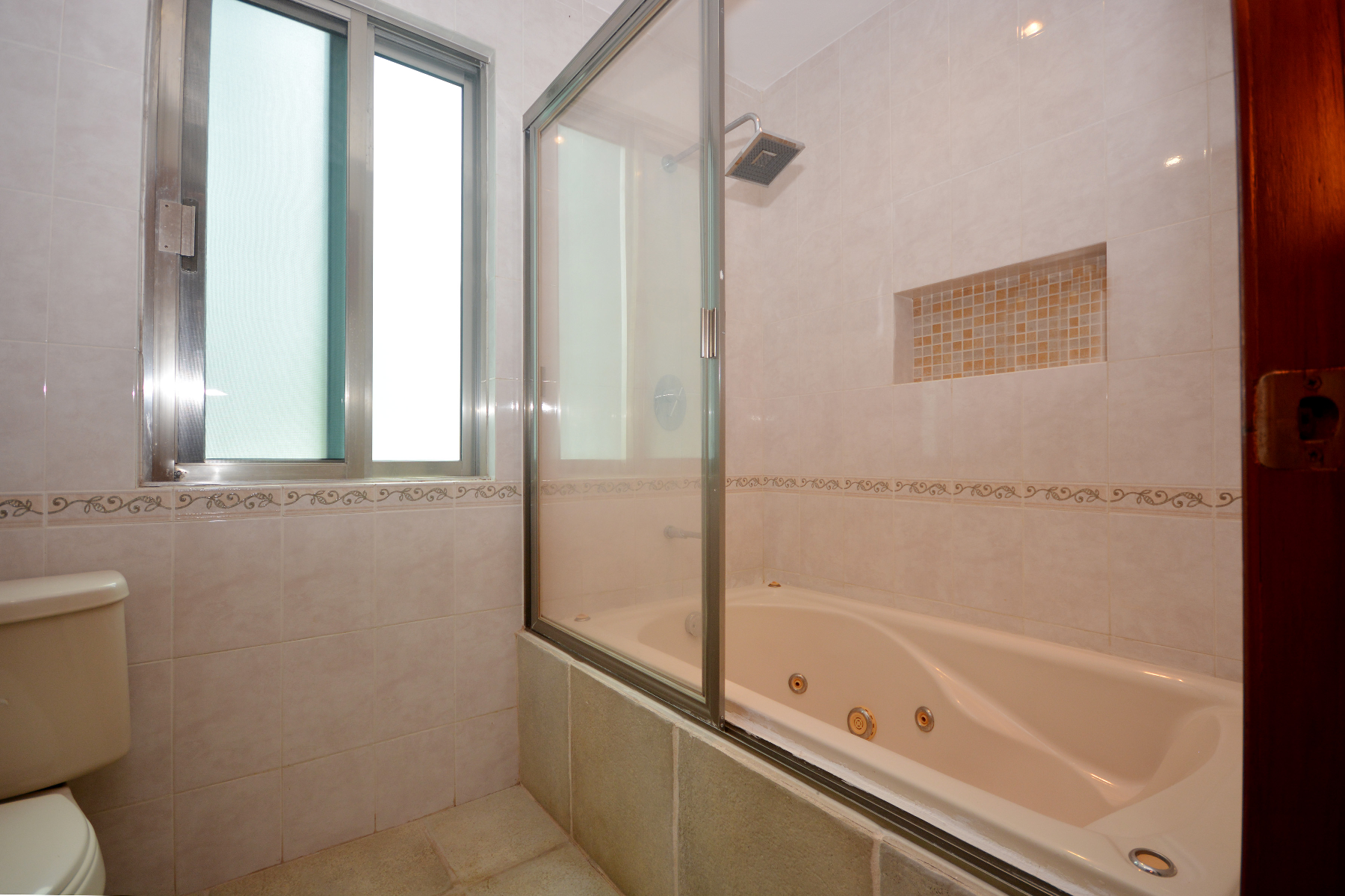  DUPLEX 6 BEDROOM HOME NEAR THE BEACH - 物件實景