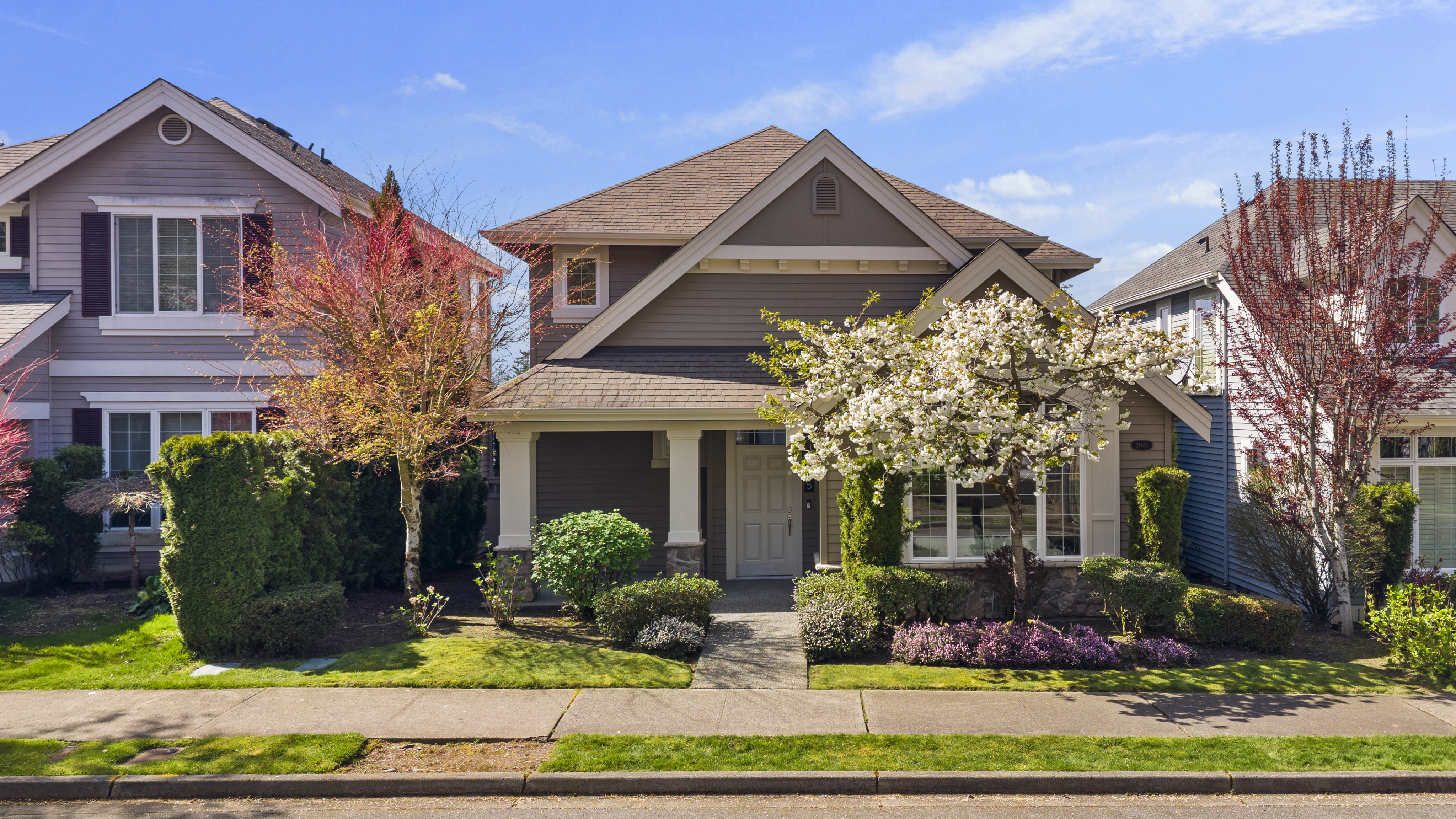  2045 32nd Ave NE, Issaquah, WA 98029 - 物件實景