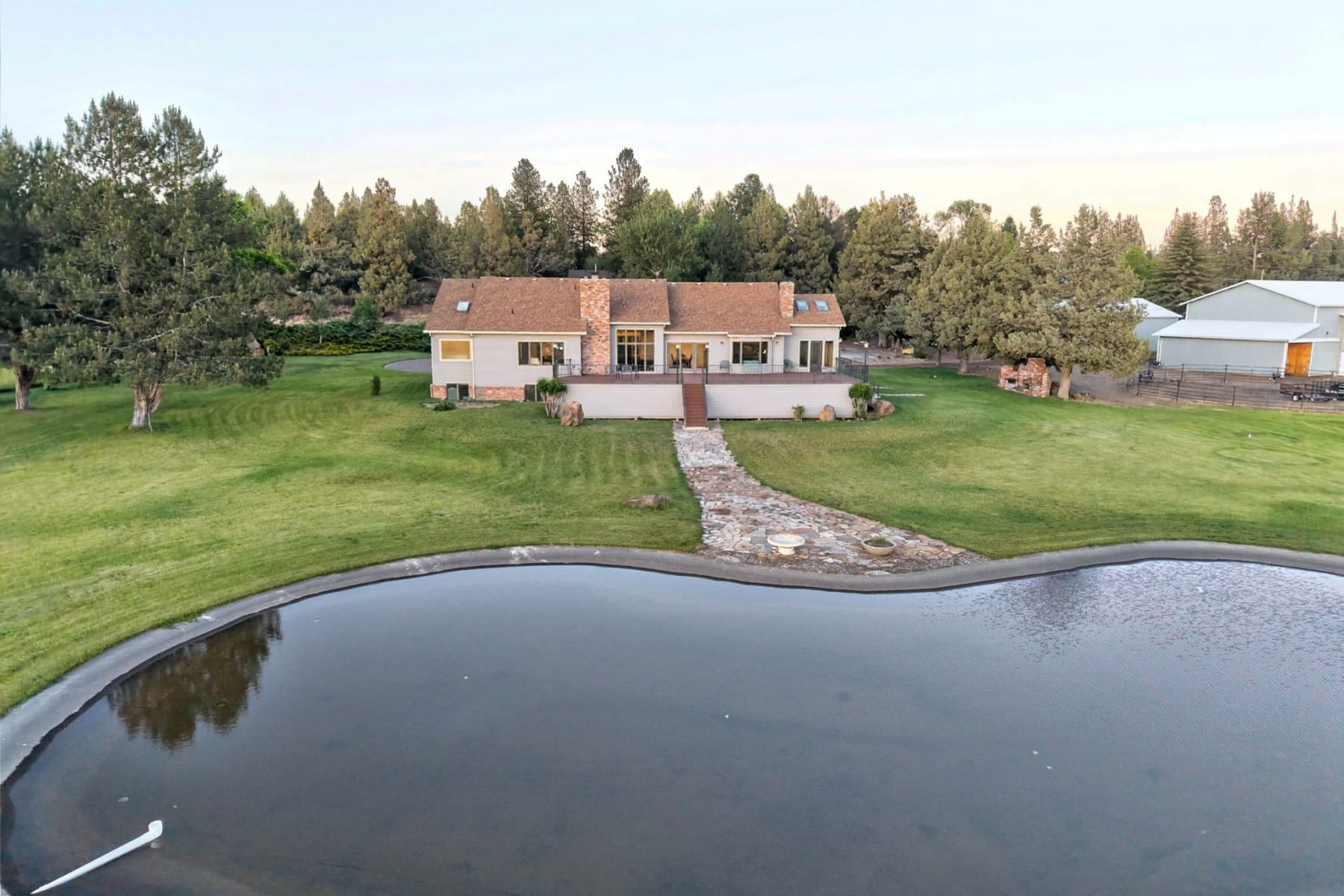  65055 Old Bend Redmond Highway Bend, OR 97703 - 物件實景